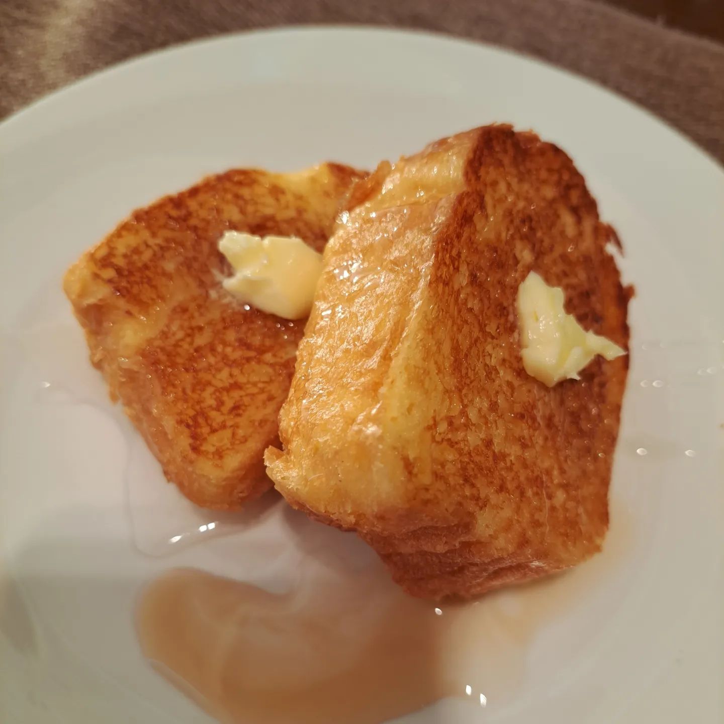 까밀리아 조식

웨조부까밀리아조식 프렌치토스트는 언제 먹어도 맛있다.
과일이 여어엉 달지가 않어 쌀국수 소스가 맛있었다.
동백섬 산책 🫶
해운대 해변 산책💕
날씨가 너어무 좋았던날 🥰

#웨조부 #까밀리아조식 #까밀리아 #프렌치토스트
#딤섬 #쌀국수 #프렌치토스트맛집
#웨스틴조선부산