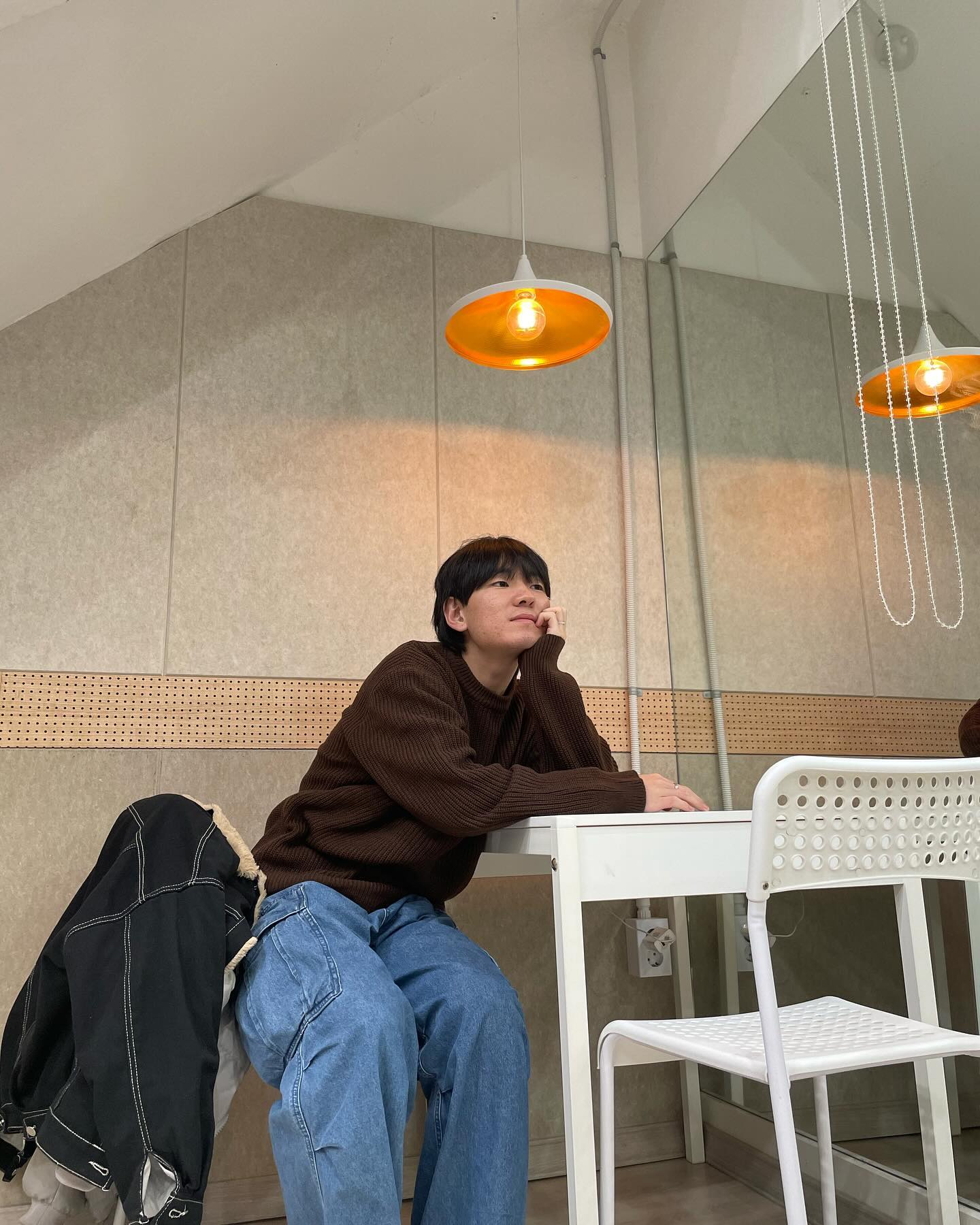 추워