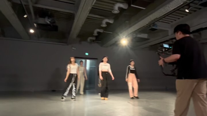 위염과 같이 춘 SHEESH🔥❤️
-
#choreo by angel_narong
-
#nakyungchoreography #choreography #dance #1milliondancestudio #fyp #09 #dm #춤 #댄스 #like #원밀리언 #babymonster #sheesh