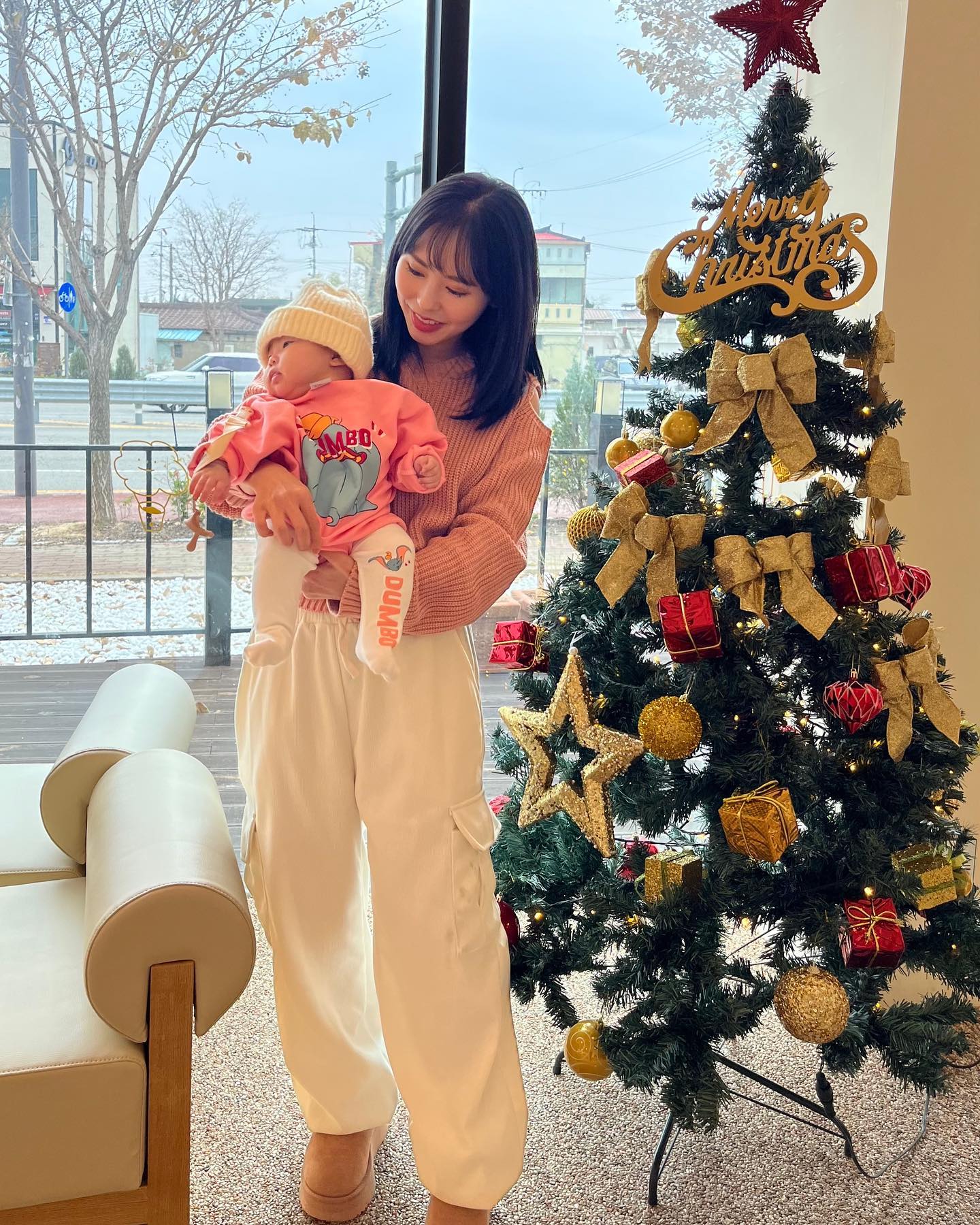 트리랑 사진찍어써용 ❤️💚🎄