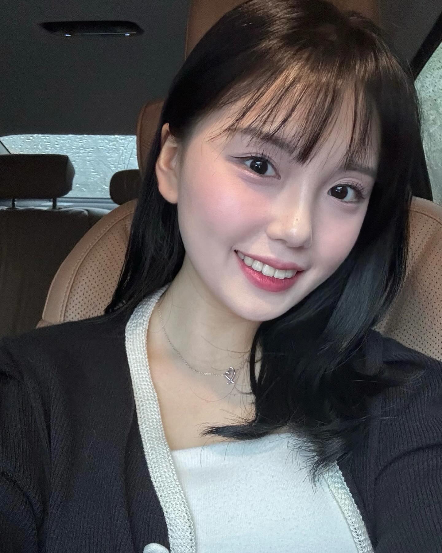 좀 부담스럽긴해🫨