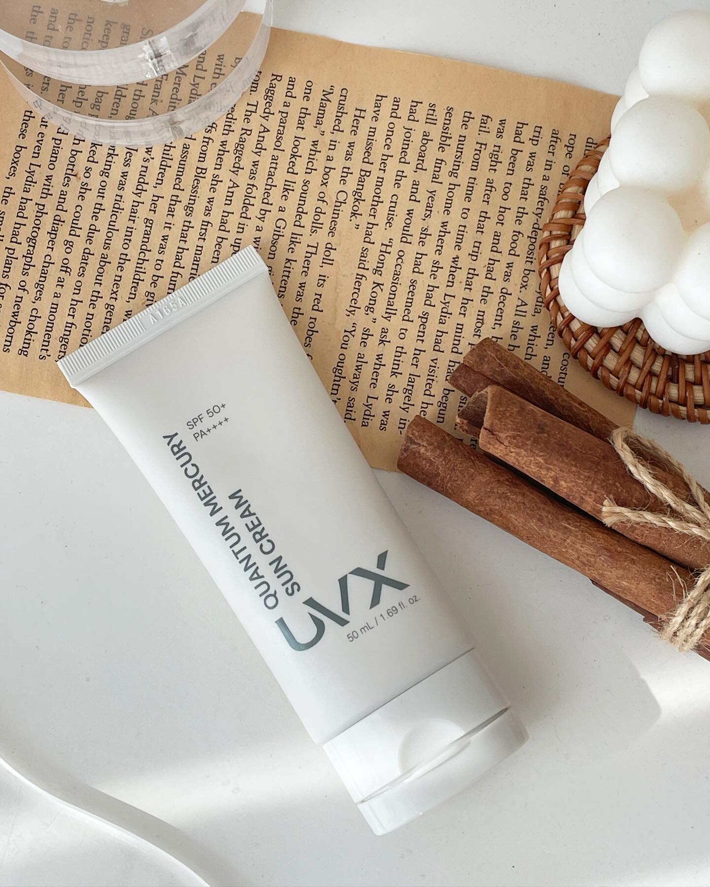 #협찬 uvx_suncare 
유브이엑스 퀀텀 머큐리 데일리선크림 🤍
수분에센스 80.6% 함유, 촉촉하게 발려요! 
미백•주름개선•자외선차단 3마리 토끼잡기 🐰
향도 레몬향이라 향긋해요 🍋
얼굴뿐만아니라 바디에도 듬뿍 바르기 좋아요 :)

#머큐리데일리선크림#uvx
#수분선크림#추천템
