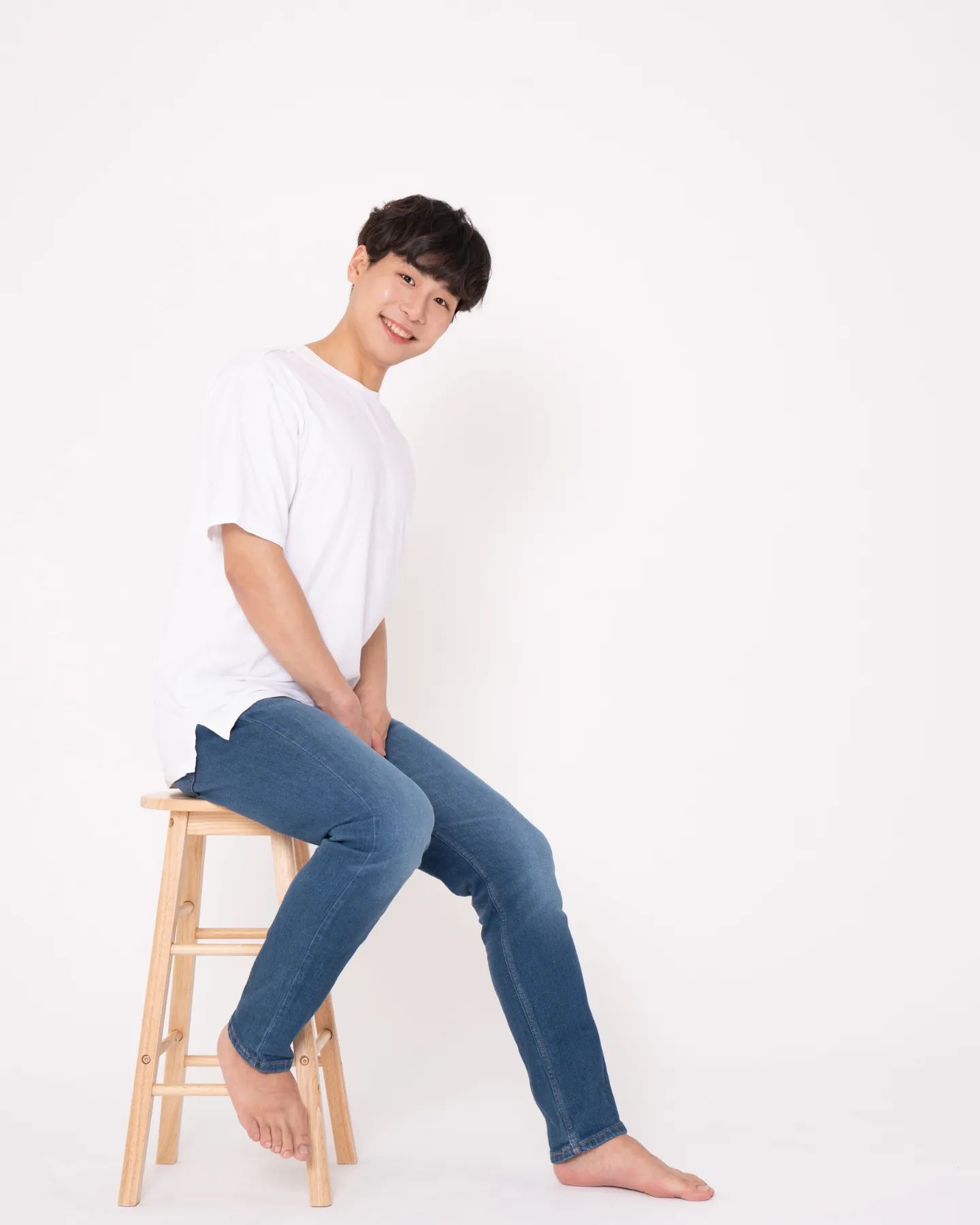 음......

사실 올릴까 말까 백만번 고민한 듯..
bakha_1905

#스냅사진 
#korean
#일상