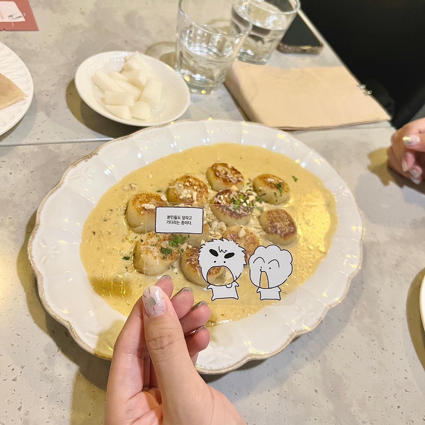 군자에서 맛있는 뇨끼집 발견!!!
고르곤졸라크림뇨끼랑 명란알리오올리오
뇨끼 처음 먹어보는데 찰기가있고 맛있었다!