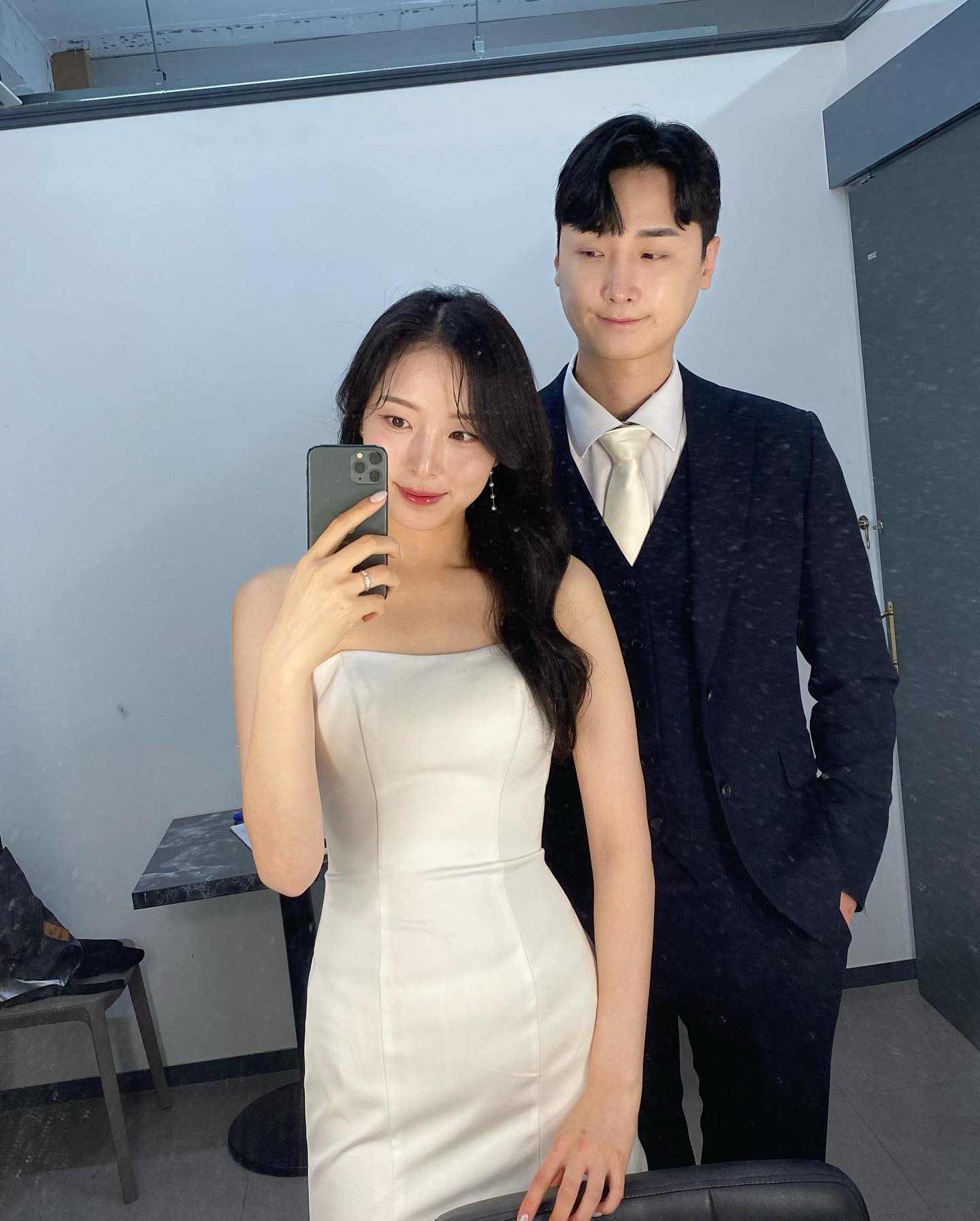 🤵🏻👰🏻‍♀️📸