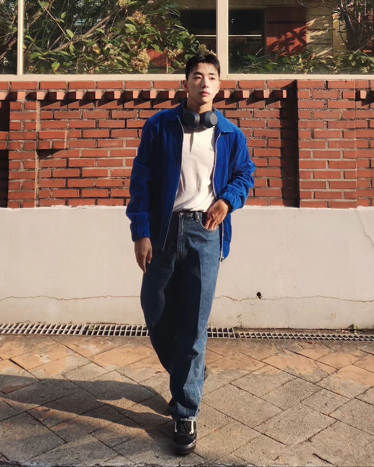 ⠀⠀⠀⠀⠀⠀⠀⠀⠀⠀⠀⠀⠀⠀⠀⠀⠀⠀⠀⠀⠀⠀⠀⠀⠀⠀⠀⠀⠀⠀⠀⠀
탑텐
리얼 와이드 데님
(탑텐X이스코)

얼른 봄이 왔으면 좋겠어요

탑텐 기본 와이드핏보다
허벅지에서 밑단까지 라인이 더 여유있는 핏이다
진정한 와이드라고 할 수 있을까

역사가 오래된 튀르키예 프리미엄 데님소재 업체
이스코와의 콜라보 데님으로
와일드한 표면 트윌감과
탄탄한 오리지날 데님소재를 사용한
데님이라구

핏 산다 ㅎ

#탑텐 #탑텐버디