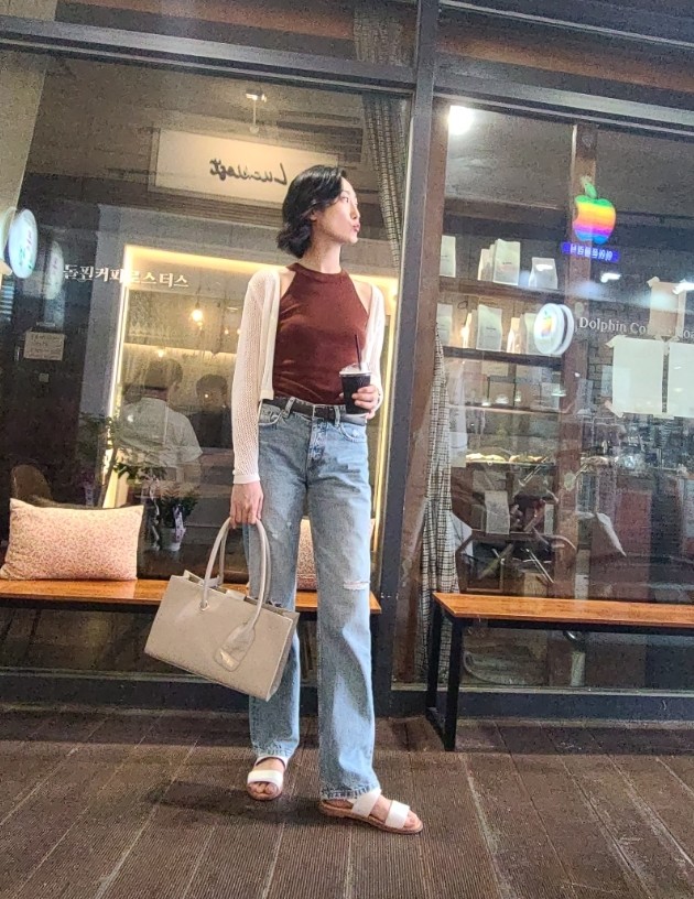 비건레더로 만들어진 숄더백 플리티카우디백