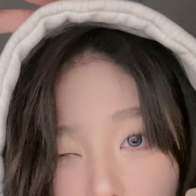 서우 on Instagram: "#협찬 #광고 제이아라코스메틱 토너 비담은 바이탈 하이드레이팅 밸런서 요제품은 제가 너무 너무 열심히 써서 사진에 보시다시피 양이 꽉차있지 않죵..ㅎㅎ 찐템이에여ㅕ