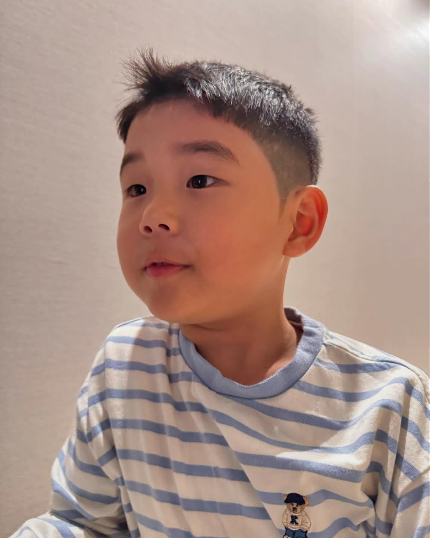 ⠀
우리가 행복한 이유💓
좀 와일드하고 많이 개구지지만
섬세하고 감성적이기도 한 아들👦🏻
언제 이렇게 컸을까🥹
⠀
⠀
⠀
⠀
⠀
⠀
⠀
땅콩 올려놓은거 깜빡하고 피드 올리다 땅콩 다 태워먹었네😱
⠀
⠀
⠀
⠀
⠀
⠀
#만5세
#6세어린이
#도하다그램ෆ
#19년생아들
#우리가행복한이유
#폭풍성장중🌱