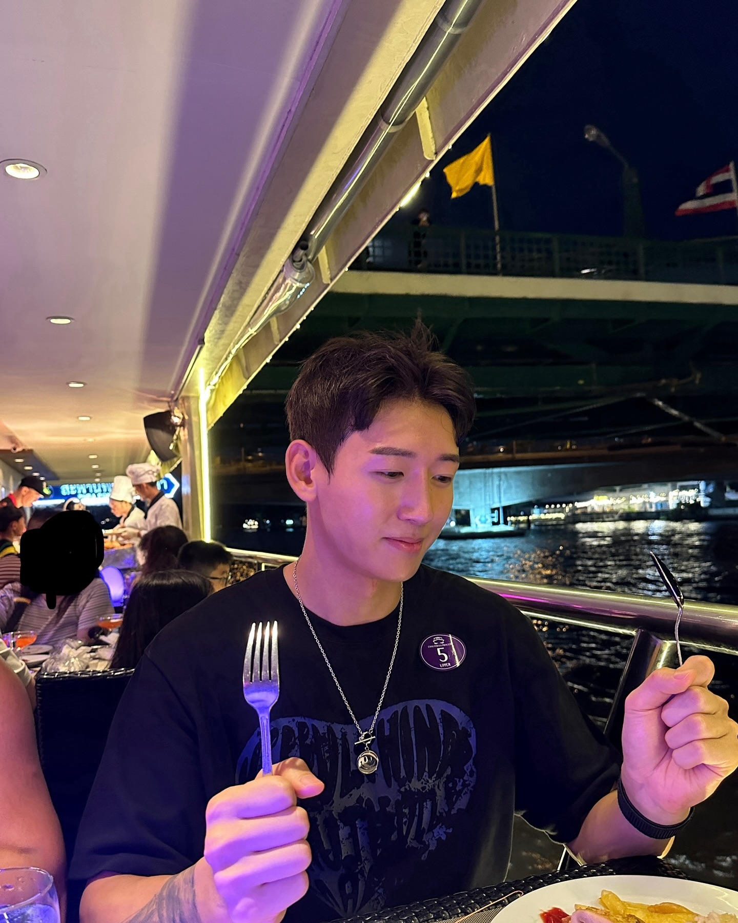 먹을때 행복하네 나