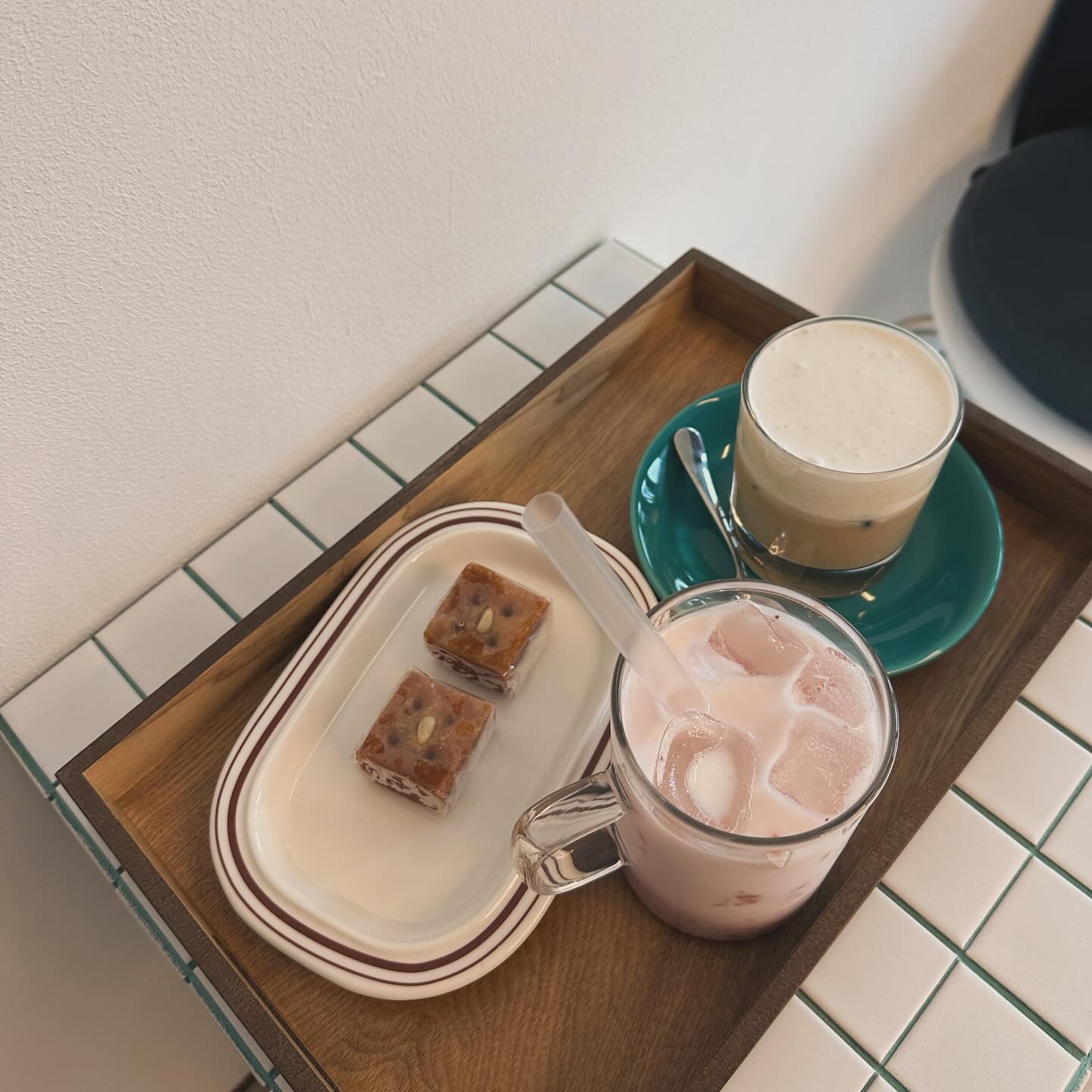✔️[역삼] PLE
✅약과가 맛있는 카페 
✅크림커피 맛집
✅아기자기하고 분위기가 좋은카페
✅언주역에서 가까운 카페
✅사장님이 친절하고 커피맛이 좋은 카페
✅영업시간 09:00 ~ 19:00
📍서울 강남구 봉은사로20길 48 2동 1층 
#협찬 #언주역카페 #역삼역카페 #강남카페 #카페스타그램 #PLE #카페플 #역삼역카페추천 #언주역카페추천 #강남카페