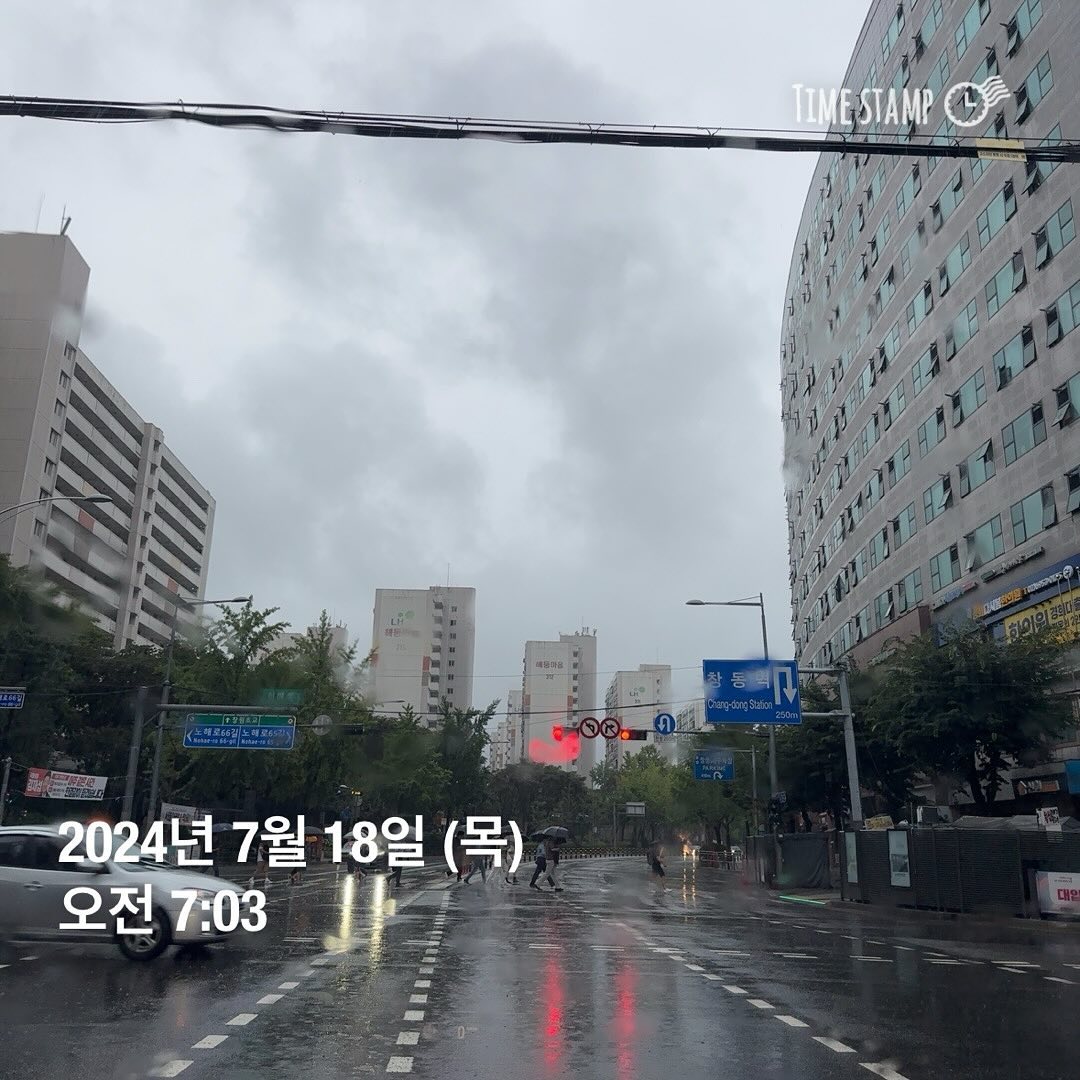 #굿모닝 

주2회 수영인데 지난주 목요일에 못가고 
이번주 화요일에도 못가고 오늘은 비가 엄청오고 
안갈 변명을 대자면 끝도 없지 ㅎㅎㅎ 

사업도 마찬가지..안되는 이유는 끝도 없으니
잘될 이유만 찾아야지…꼭…🙏

비오는 목요일 오늘도 굿모닝! ㅎㅎ 

#비오는목요일☔️ #새벽수영 #모닝수영 
#운동스타그램💪 #수영스타그램 
#체력은국력 #주식회사이현동