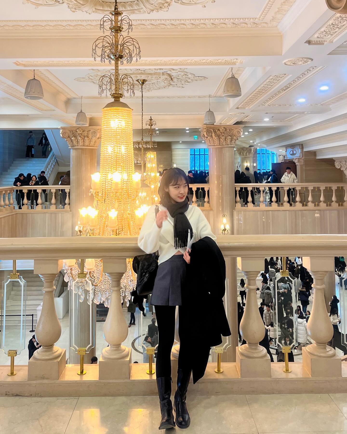 해피크리스마스〰️❤️🎄🎅🏻🧑🏻‍🎄❄️✨💚

디즈니 100주년 공연, 우마카세, 인형뽑기, 크리스마스 카드 쓰기 까지✨🤍