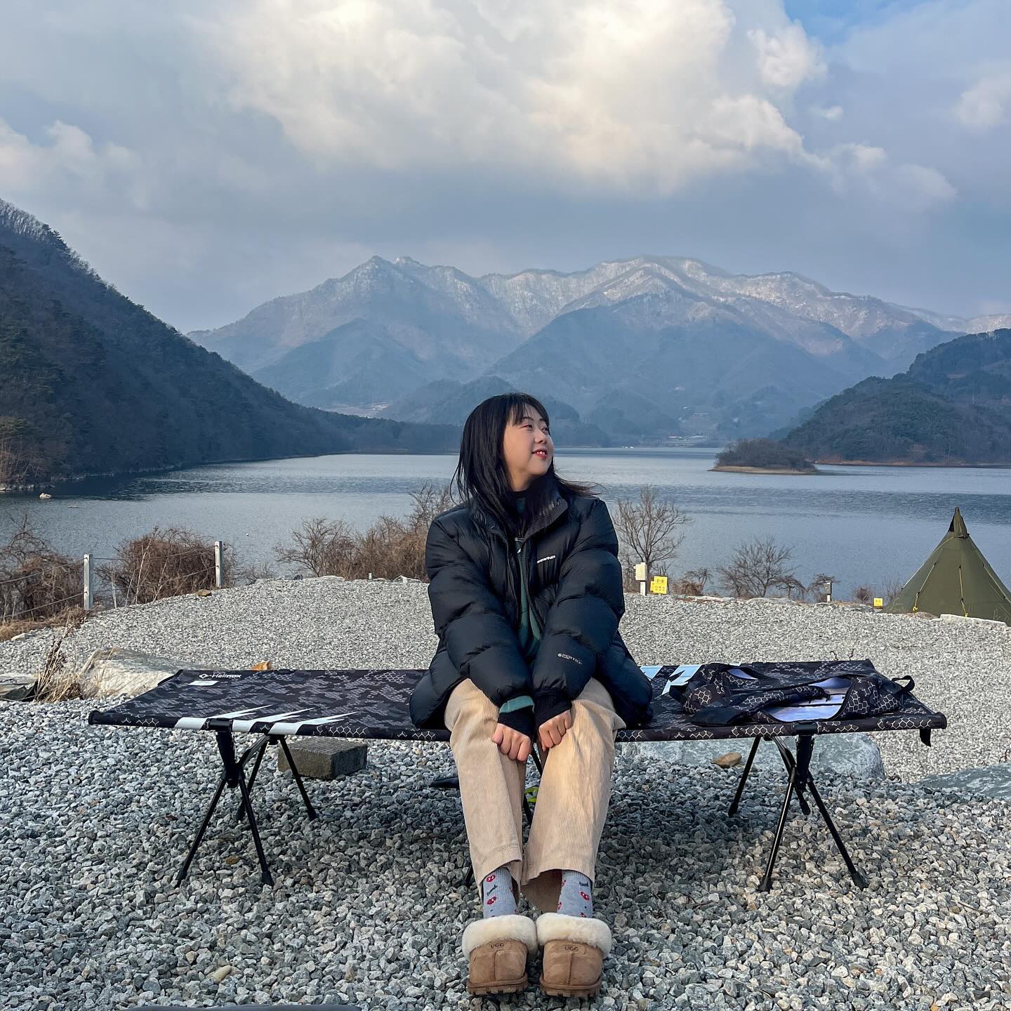 조금만 더 있으면 야외세팅 깔고 
불멍에 고기구울 먹을 날씨가 오겠어요!