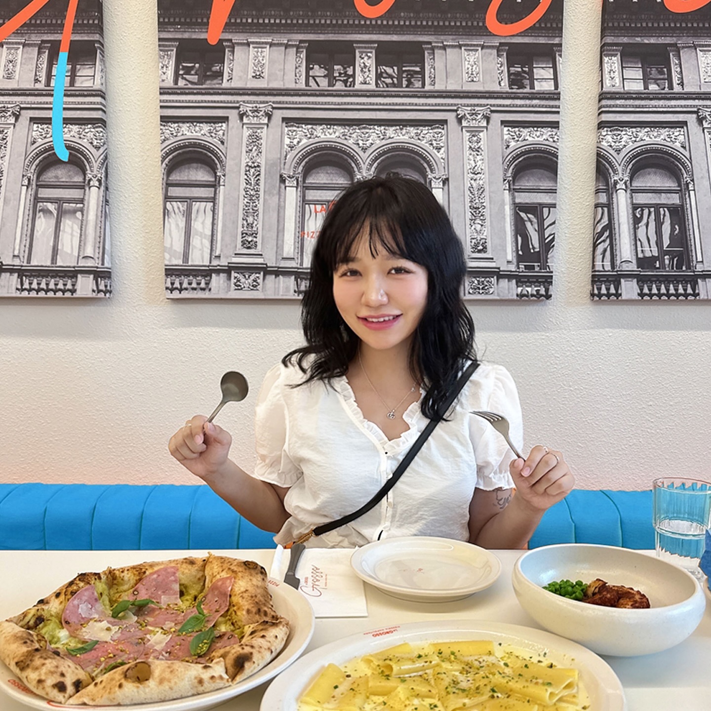✋손꼽아 기다리는 6월 올리브영 세일 !
을 맞아 저의 꿀템은 바루 ! 
✳️유시몰 화이트닝 퍼플 코렉터 치약 ✨
핑크색 출시부터 사용해왔는데, 
최근 새로나온 요 치약은 보라색으로
누런 이와 보색 효과로 화이트닝 효과가 뛰어나,
치아를 하얗고 건강하게 만들어줘용 ~!!
매일 커피 달고 사는 저에게는 없어서는 안될 아이템이랍니다
여러분의 장바구니템은 무엇인지 함께 공유해봐요 🛒

6월 올영세일때 품절되기 전에 꼭 담아두어용🦷🪥

#올영세일뭐삼 #세일커밍쑨 #셔터브리티 #유시몰