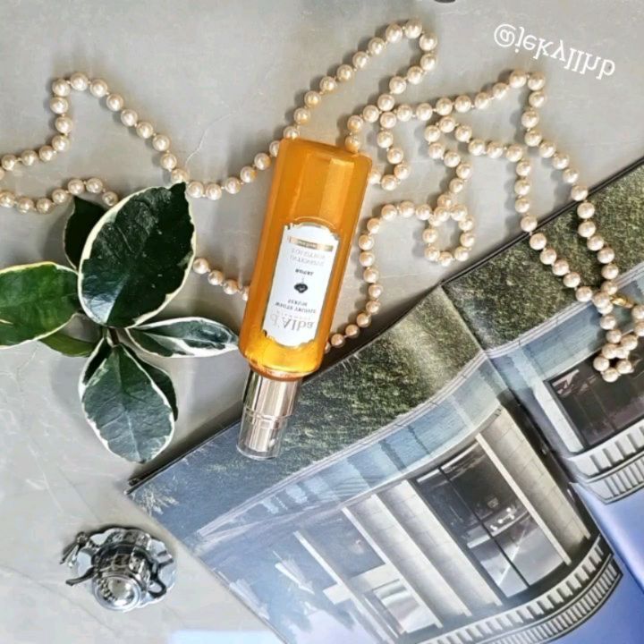 #제품협찬 화장품 필수템 하나 말하라고 하면 
#달바세럼 이라 말할래요~

#달바로얄세럼 은 달바 세럼 핵심 성분 함량 UP! 
업그레이드된 고농축 항산화 세럼인데요~
이탈리아 V-라벨 비건 인증은 물론
글루타티온, 콜라겐, 단백질 함유한 비건 세럼으로
펩타이드 캡슐로 탄력 텐션까지 UP UP

건조해지는 계절 수시로 뿌려주고 있어요~
아로마틱 시트러스 플로럴향으로 
뿌릴 때마다 힐링이라죠~

#세럼추천 #미스트추천 #미스트세럼추천 
#달바세럼시즌5 #항산화세럼 #비건세럼
#달바로얄인텐시브세럼 #화이트트러플 #비건콜라겐세럼 #달바미스트세럼

dalba_piedmont