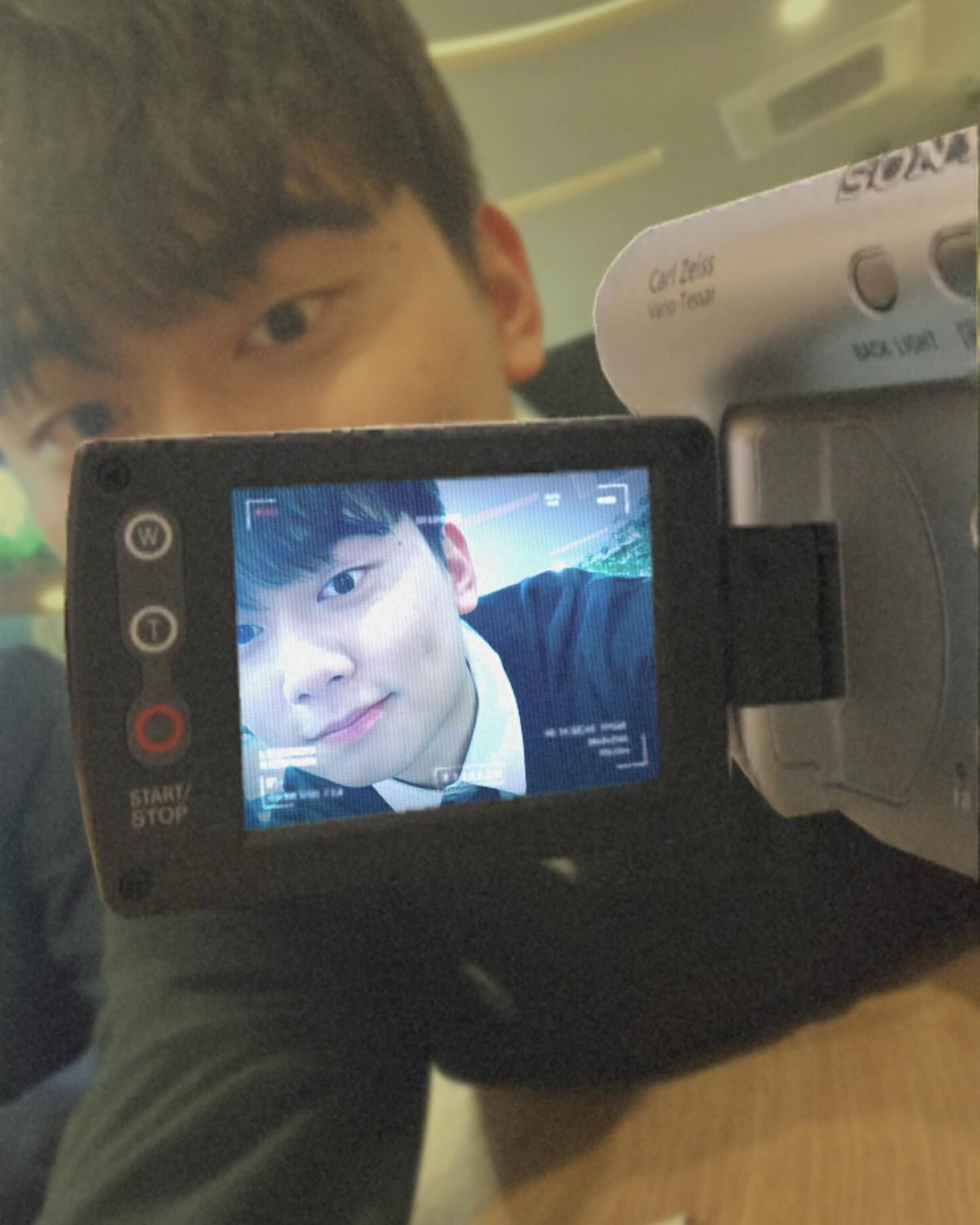 23년 못난이 준혁이외 함께해준 ‼️ 소중한 주위분들 모두 감사드립니다 :)
롯데시네마 대영 // 롯데월드 안청 타부서 // 학교 안, 밖 // 본가 친구들 등등 
< 사진은 내가 귀여운 기준이라 최근 뿐 ^__^ 양해해줘욤 >
많이 부족하고 어린 준혁이를 미워하든 이뻐해주시든 모든 걸 감사하게 여기고,
24년엔 더욱 성장하고 생각이 깊고 남을 좀 더 이해하는 성숙한 준혁이가 될게요🥹
24년 갑진년 모두 새해 복 많이 받고 모든 일이 풀리고, 풀리지 않더라도 
어디가서 꿀리지 않는 모두가 되길 바랍니다 :) 나도 힘낼거야‼️😭
모두 굿바이 23, 헬로 24 임다❤️🫶

모두가 있어 행복했어요🥵