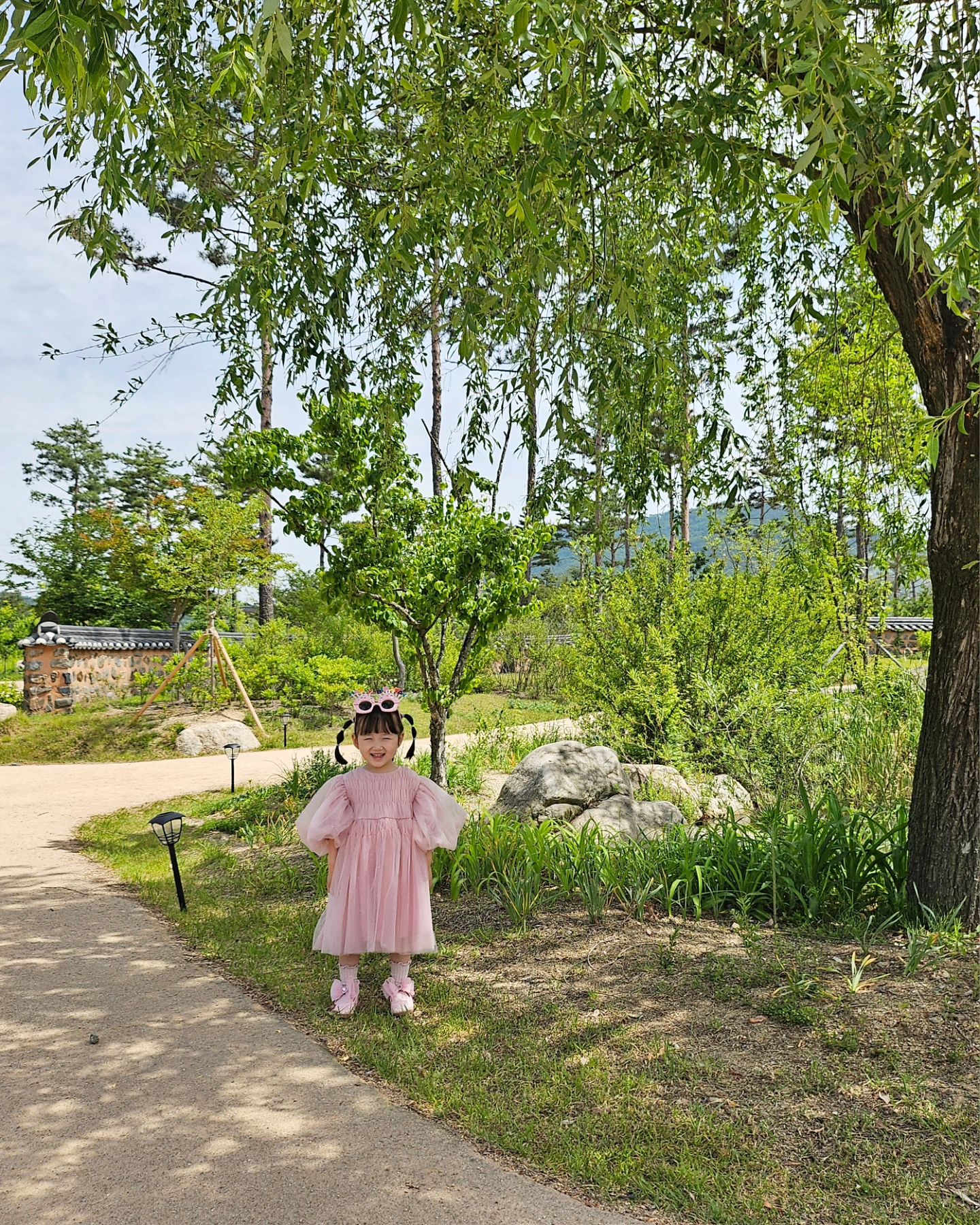 너, 참 좋은 날에 태어났네?! 5월 너무 좋다🧡🧡

#5월생 #생일 #육아일상 #육아소통 #아이랑가볼만한곳 #나들이 #세종가볼만한곳 #세종아이와가볼만한곳 #수목원