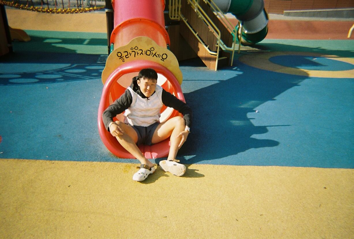 조:조랑말  은:은색 조랑말  수:수영하는 조랑말