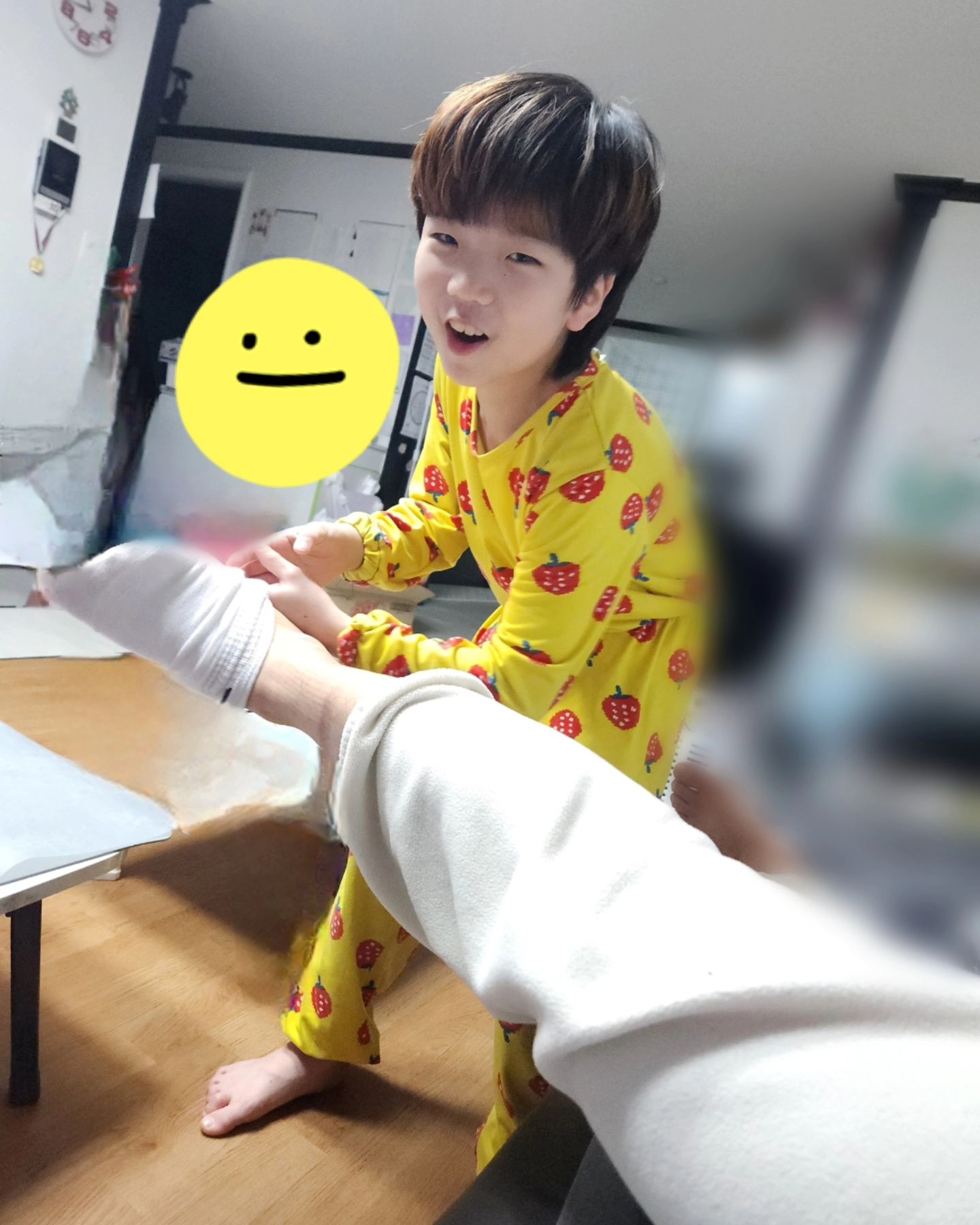 +3045
집에오니 술올라옴
ㅋㅋㅋ양말벗겨달라니까
웃으면서 벗겨주는 스윗남
땡큐🫶🏻🫶🏻🫶🏻
.
.
.
#울아들이최고야