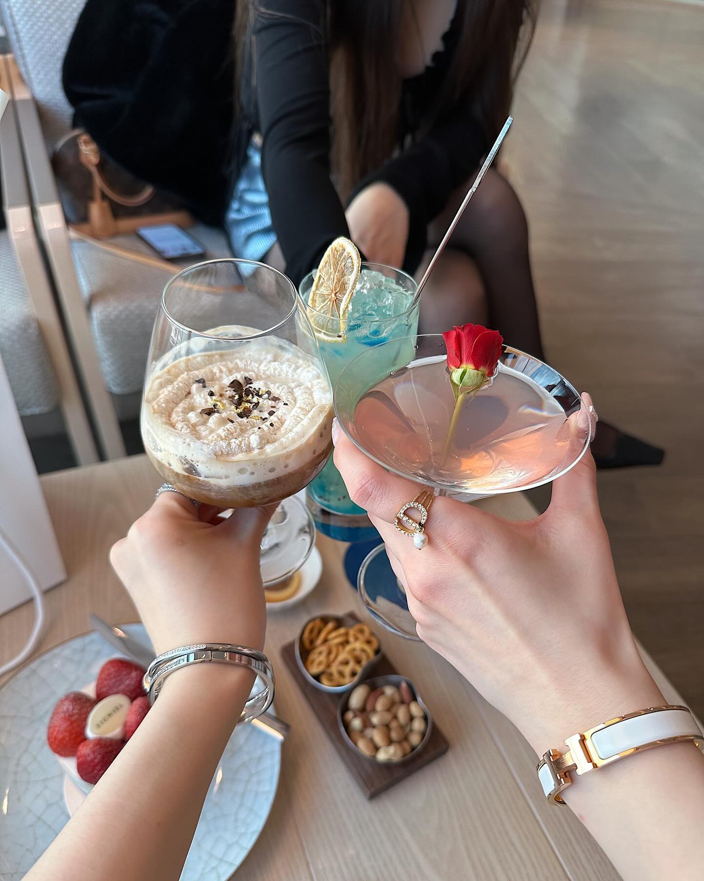 항상고마운 강아지들이랑👩‍👩‍👧🎂🤍