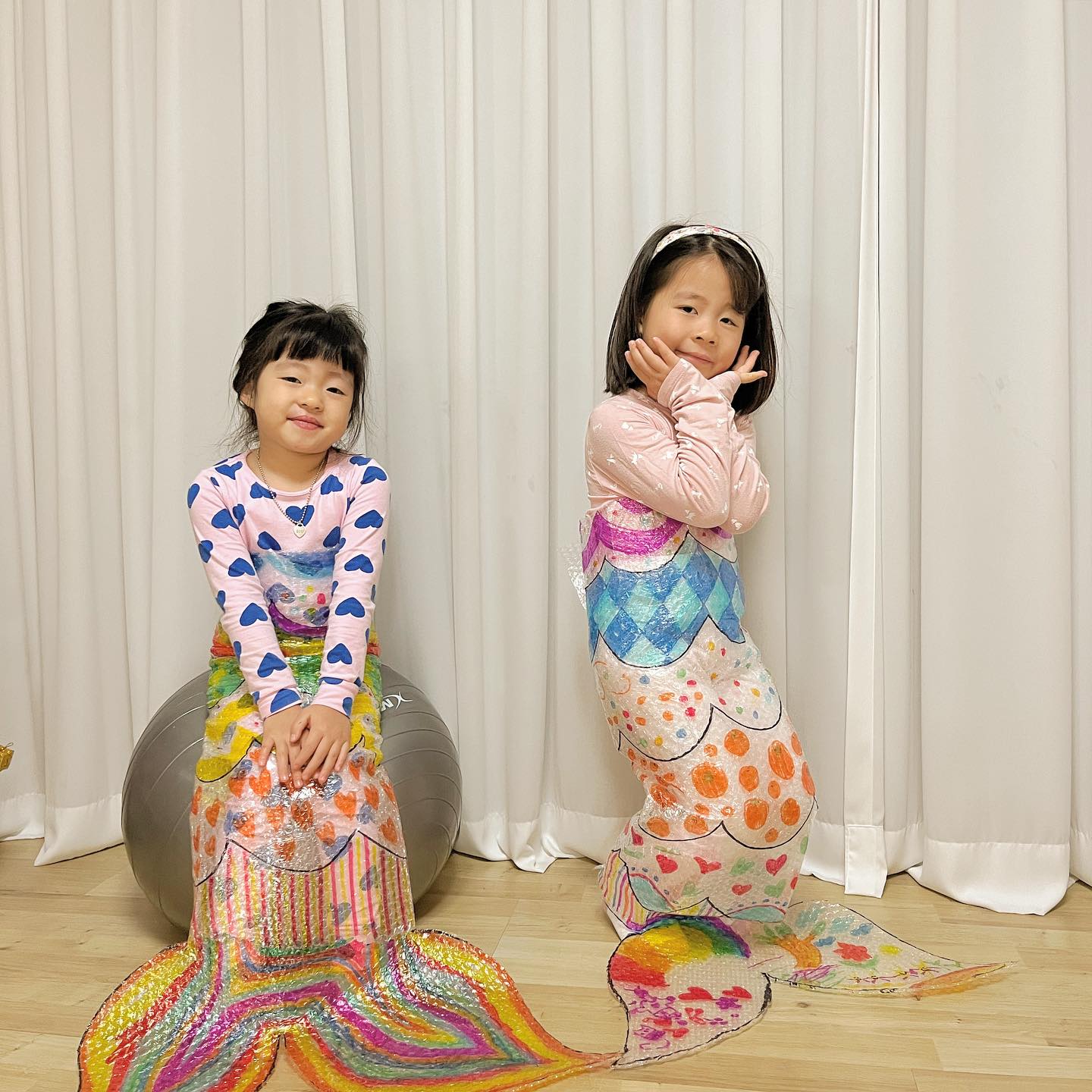 연휴 시작 요시땅과 함께
펄~펄~ 고열이 나는 두찌 덕분에 집콕연휴지만.
우리끼리 사부작사부작 조용히 맞이하는 연말연시

#2023행복했다