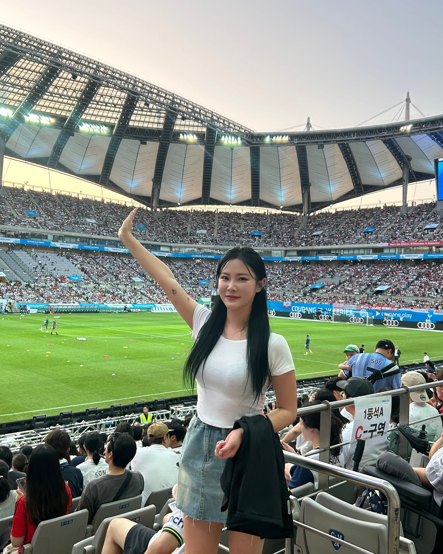 내 생에 첫 직관이 토트넘vs뮌헨 이라니 
박서준,뉴진스 그리고 잘생긴 베리발까지 오경민 체고 🫶🏻♡
