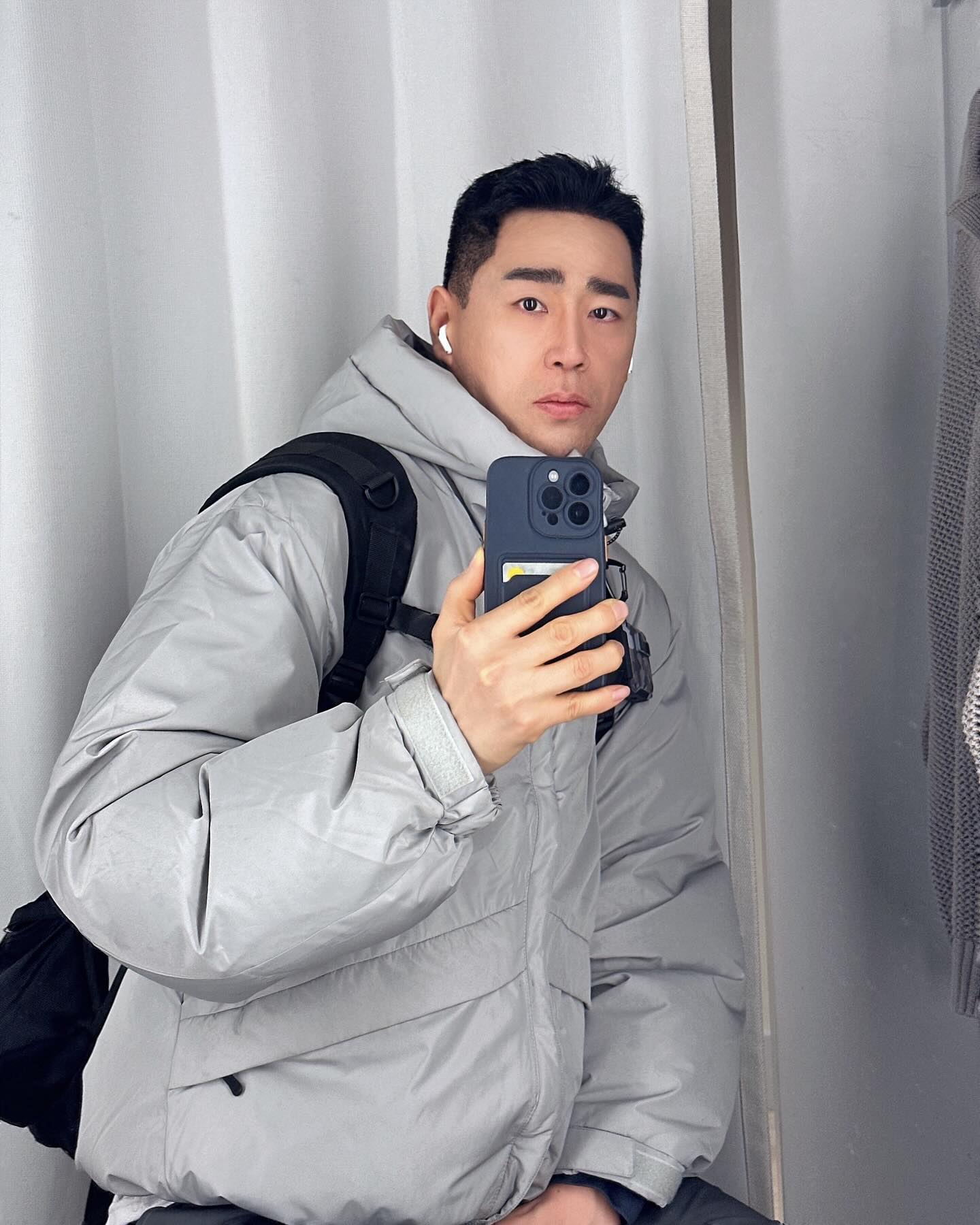 웡카 보면서 먹을라고 초콜렛도 삿는데...초콜렛만 먹고
영화보다 계속 졸았음...🍫🍫🍫