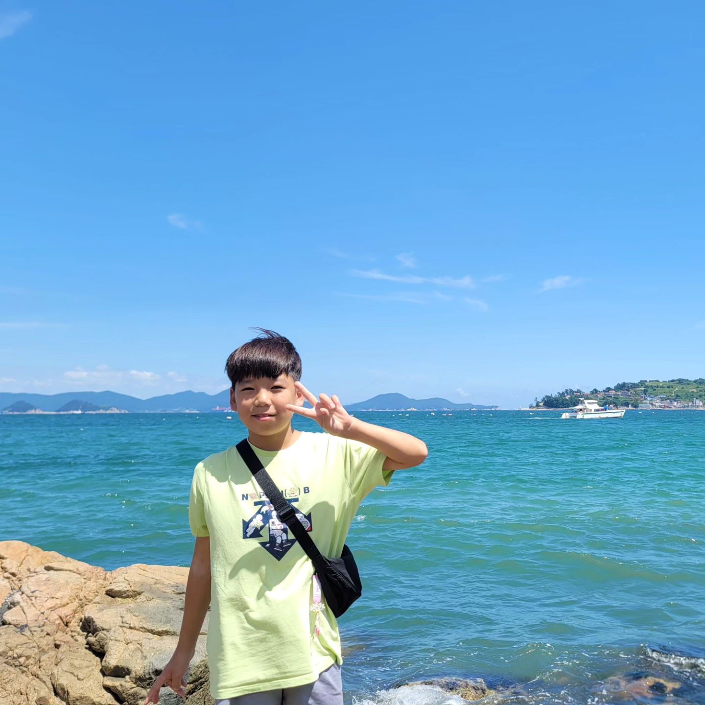 #아들많이컸다 

불과 몇 달 전만 해도 어렷을 적 얼굴이 있었는데,
이젠 완전 중딩 느낌이 나려 한다. 

요즘 쑥쑥 키 크고 있는 성민이~
너의 꿈을 응원한다!!

#화이팅‼️
#성장기록 #sean #아들스타그램 #최강fc
