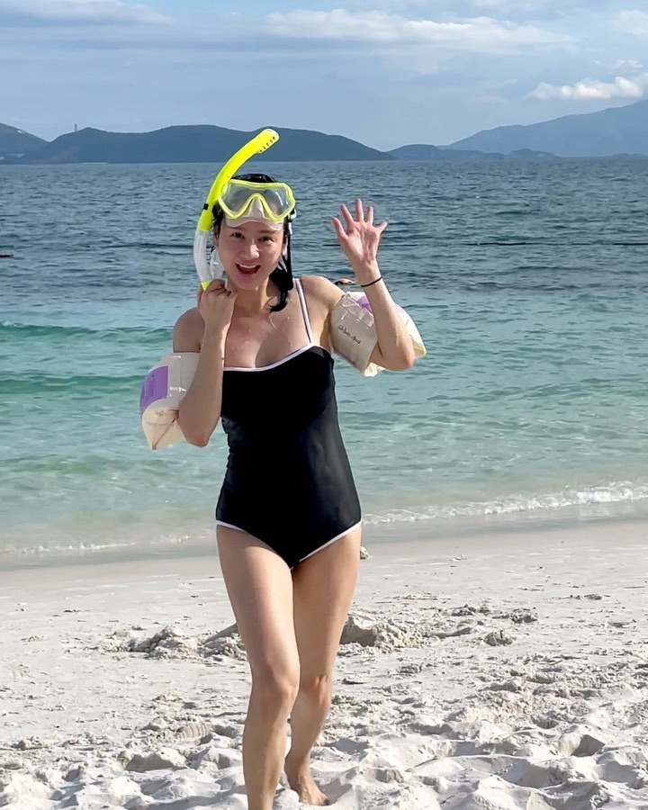 스노쿨링 핫스팟
성공적인 장소, 분위기
가장중요한 장비빨🐬🐬
 
 
하나씩 꺼내보는 재미
여행의 묘미가 요런거 아니겠습니까?
 
 
#스노쿨링 #여행스타그램