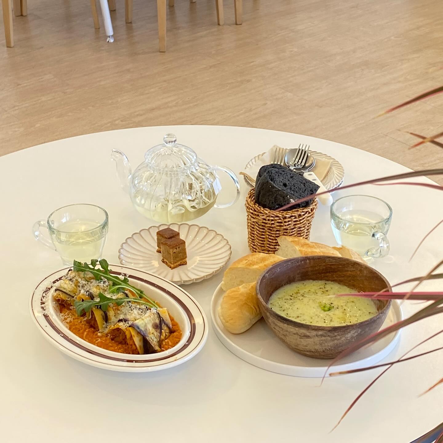 다~맛있었지만
제주도에서 인생 목살 찾았다..✨
 

#제주도맛집 #깡촌흑돼지