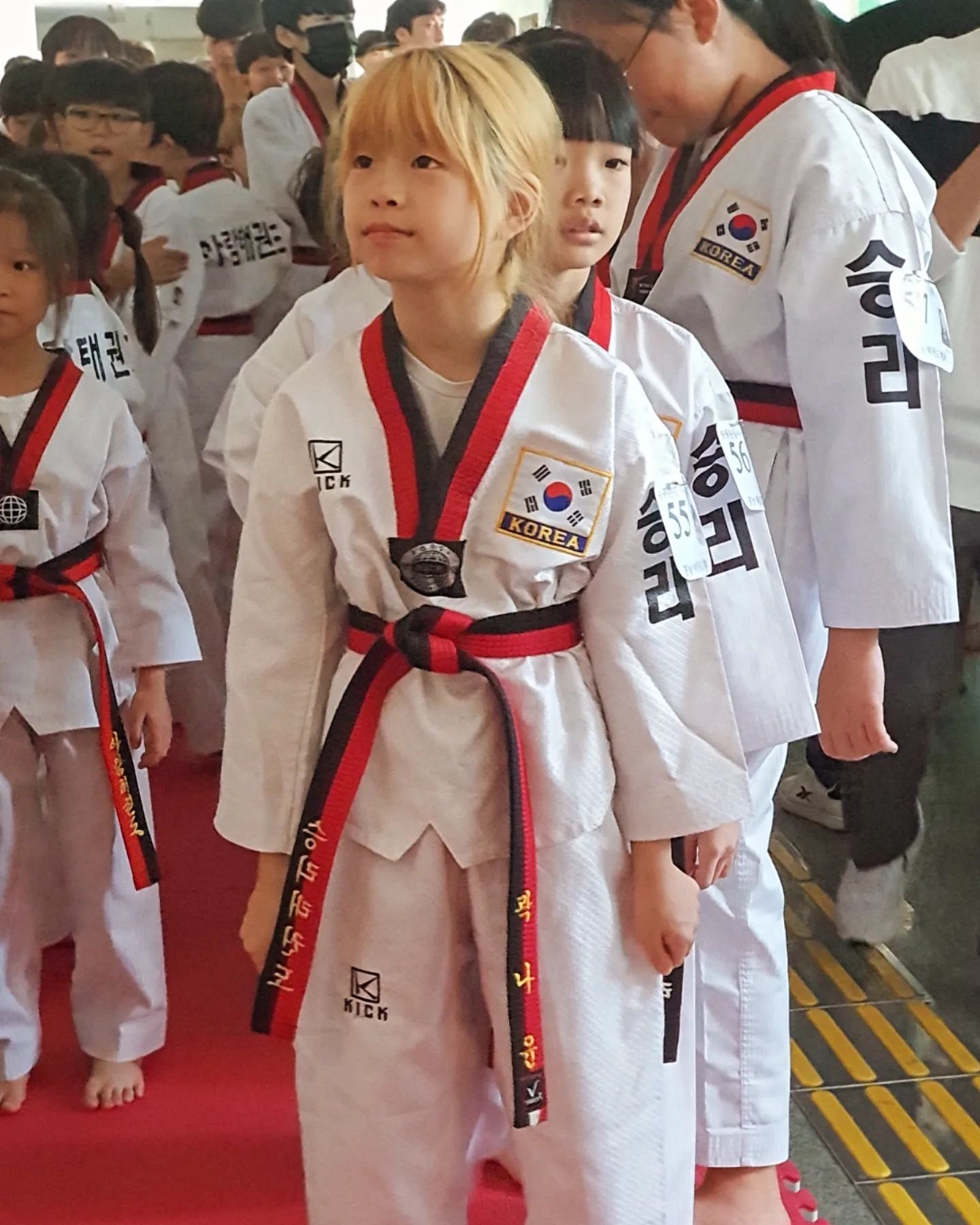 나잉쮸 어제 승품단심사하고 와서 다같이 회전초밥