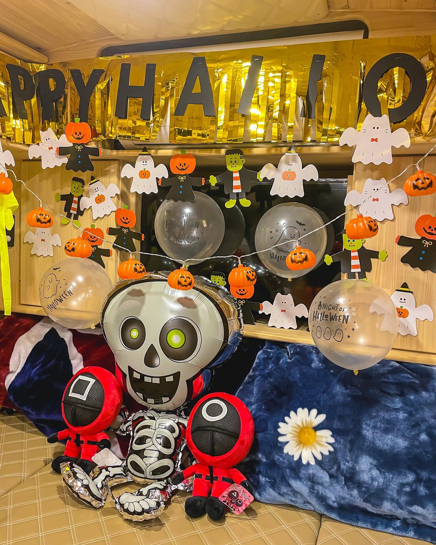 할로윈에 진심인데 덤벼보시던가!!!
그거알오? 나아직 시작도 안했어!!!!
🎃💀👻할로윈 조지러 갈사람🤟

다들 할로윈에 진심이신 분들이 
너무 많은거 같아서 지금부터 호박을
파보려고 합니다 🎃 함께하시지요

📍삽교호 놀이동산
🎟️놀이기구 표 끊고 타기
⏰10:00~10:00
🐟주변에 수산물 시장 횟집 많음

🍯꿀팁:놀이동산 사진만 찍고 회포장해서 차박 고고

#삽교호 #차박 #캠핑장추천 #당진가볼만한곳 #삽교호놀이동산 #관람차🎡 #드라이브코스 #할로윈 #할로윈캠핑 #할로윈코스튬 #애견동반캠핑 #버스캠핑카 #카운티캠핑카 #캠핑카여행 #캠핑카제작 #캠핑카여행 #캠직 #캠핑추천