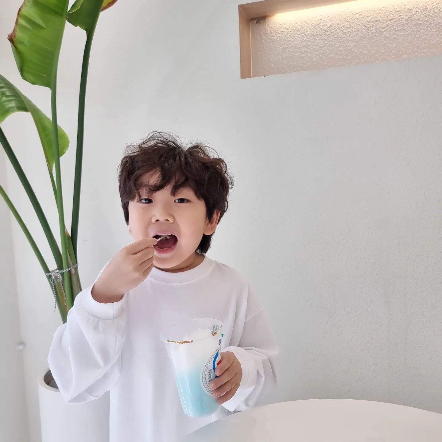 #우리아들은
#걱정인형 
#어쩌면잘

아는게 많아질수록 걱정도 늘어나는 초딩🤣