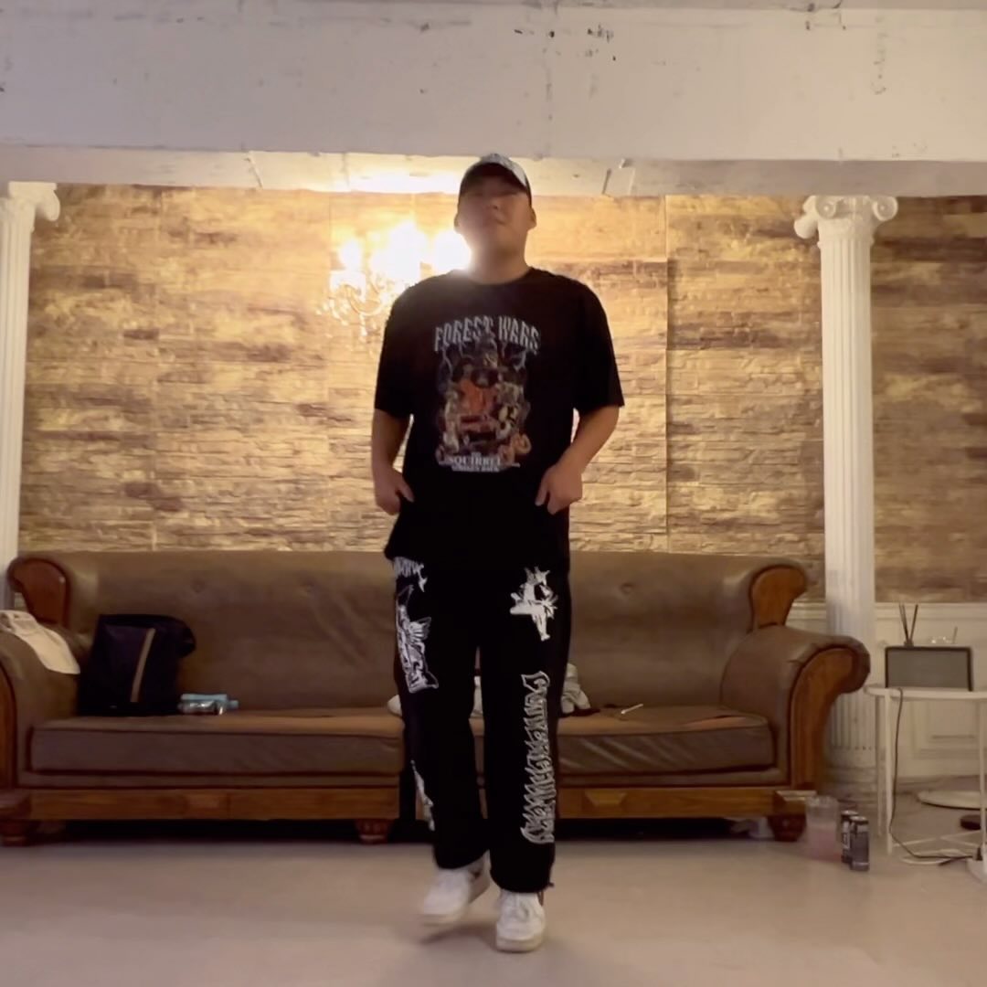 + SexBeat +
🧠 youny0un #choreography #choreographer 
🎧 usher liljon ludacris #sexbeat 
🙋🏻‍♂️ 9yu0ne__ #dancer 
확실한 뒷북 그러나 그만큼 확실한 행복🤤 다시 연습하면서도 너무 즐겁고 행복했던 안무였어요🙏 선생님을 통한 배움은 언제나 저에게 선물입니다💜

#dancevideo #dance #02 #댄서