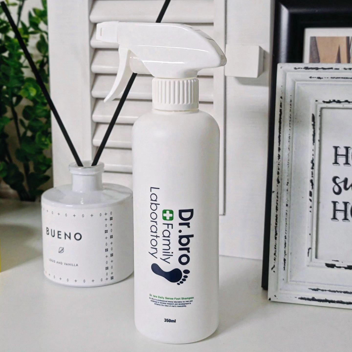 #협찬 drbro_official #풋샴푸 #닥터브로
닥터브로 🌿
저자극 항균 99.9% 데일리 풋 샴푸
깔끔말끔 발 관리하기 

은은한 향기와 자극없는 순한 사용감!
냄새 각질 세균~ 풋샴푸로 한번에 관리하기

평소 발냄새 고민도 싹 날려보아요~~ 

#신상품나왔을땐 #항균풋샴푸 #발무좀 #발습진 #군인선물 #저자극풋샴푸 #일상 #08L #발냄새제거 #닥터브로발샴푸 #뷰티 #발냄새 #패션 #코덕 #발각질 #맞팔 #발각질제거