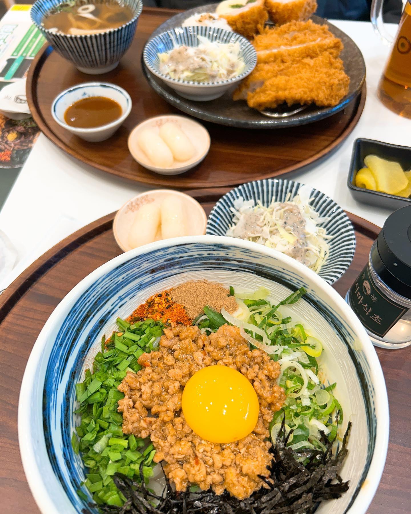 안산 #백소정 

엄마와 오랜만에 외식🤤 프랜차이즈인데 집근처에 새롭게 생겼길래 방문✨ 치돈이 무척 맛있고 마제소바도 꼬소하니 밥 말아먹고싶은 맛🫶🏻 안산선부점 새로 생겼는데 평일 점심에도 사람 많았당

✅🥕🥕🥕

#안산선부동맛집 #돈가스맛집 #안산돈까스맛집 #안산맛집 #안산맛집추천 #안산데이트맛집 #선부역맛집 #선부역맛집추천 #먹스타맞팔환영 #먹스타그램맞팔 #먹스타그램촵촵 #먹스타맞팔 #먹방스타그램 #먹팔맞팔 #먹팔해요 #먹방스타그램 #먹스타소통 #먹스타그램🍴 #먹스타소통환영 #맞팔환영 #먹스타그램🐷