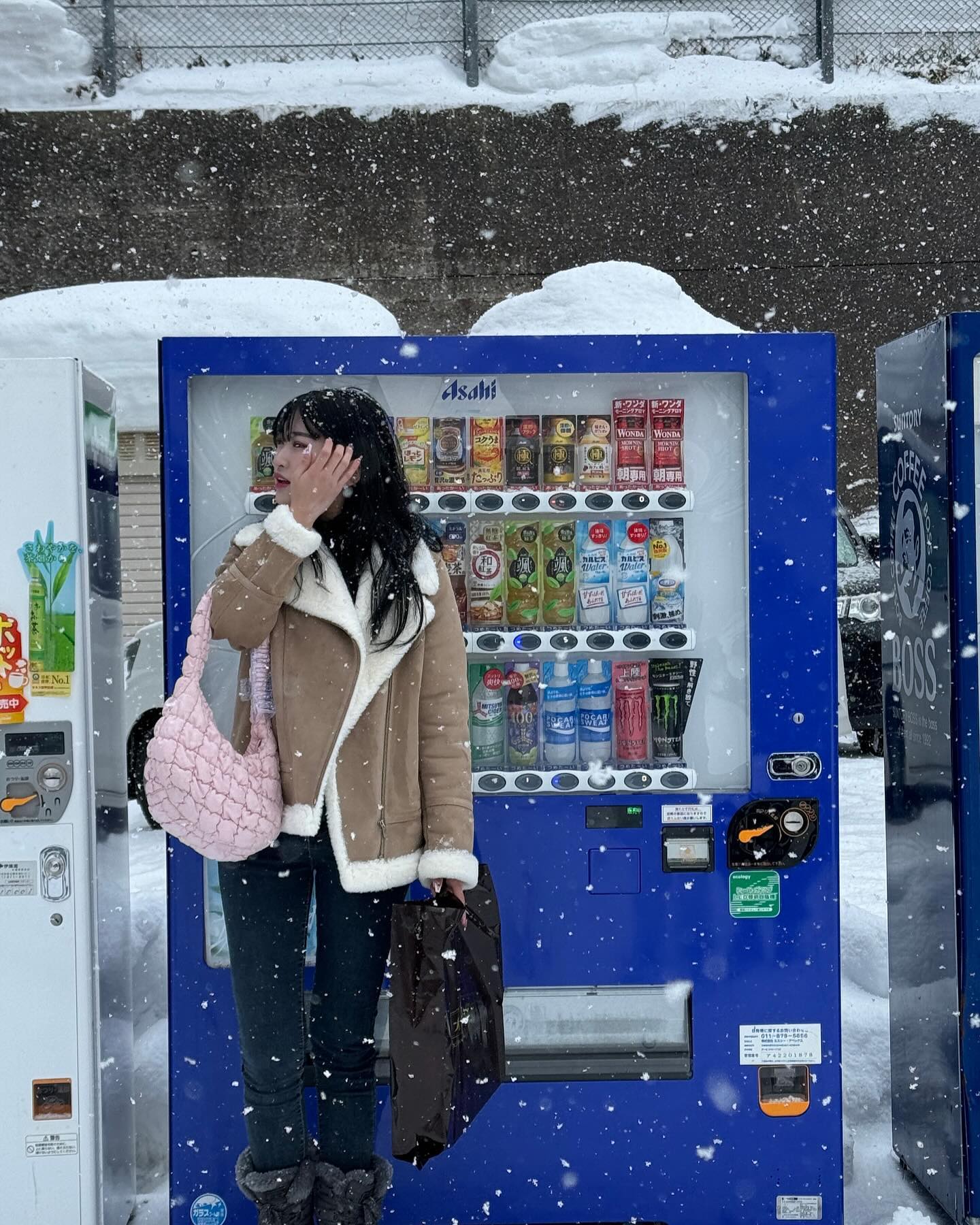 눈보러 갔던 삿포로❄️🩵 호되게 당하고 왔다 손 터질 뻔 했음..🥶☃️🧤🧣