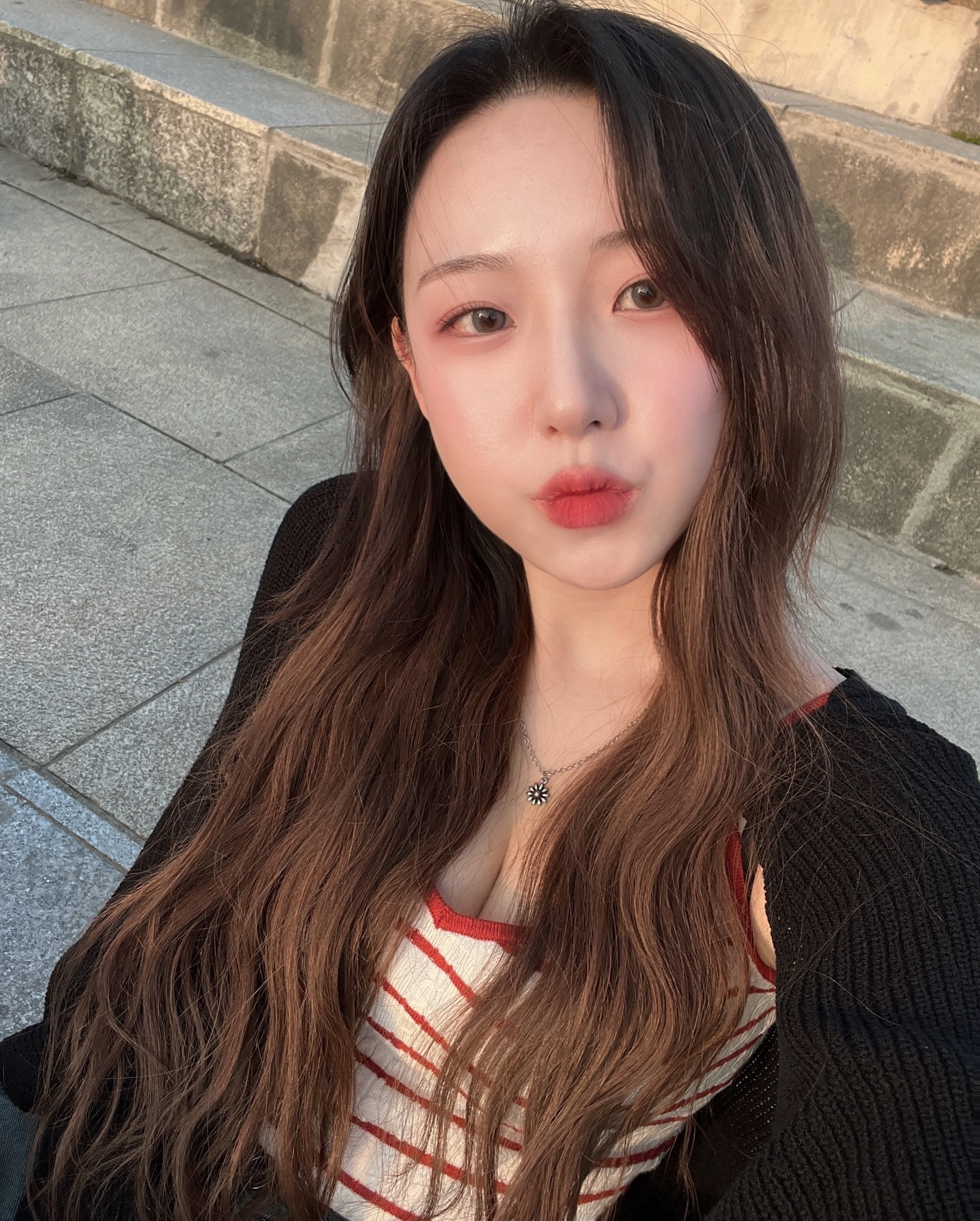 한강에서 •••🦋🫧💙
#반포한강공원 #서울웨이브아트센터