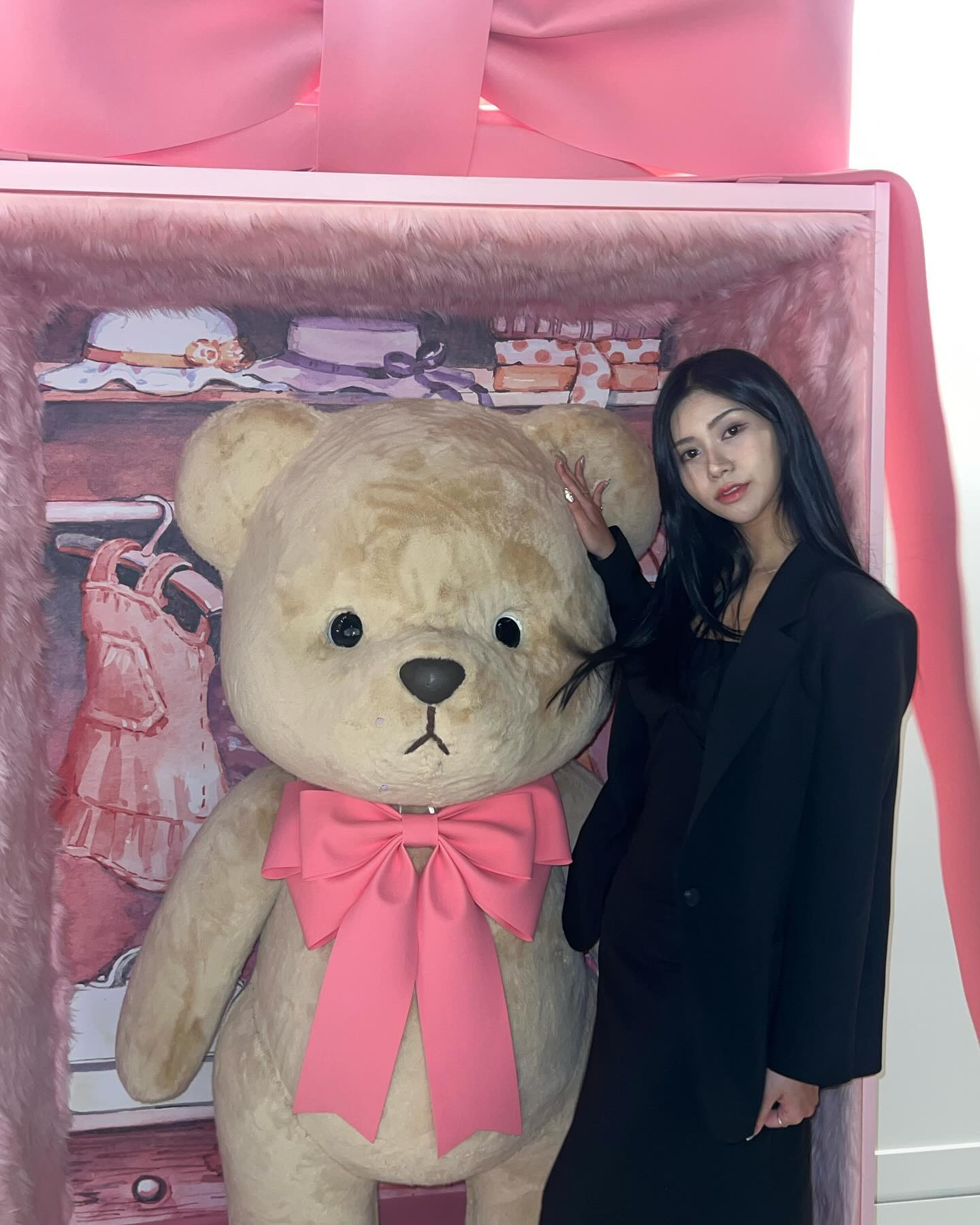 이제 가을인가봐 춥다🍂 #밤마실 
사진 못고르겠어서 걍 다 올린건 안비밀