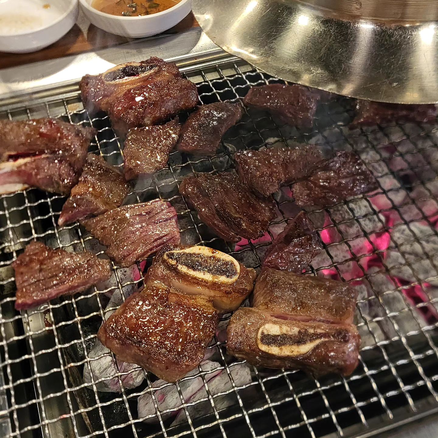 #소말뚝생갈비 #일산맛집 #백석맛집 #다투모일산 #일산소갈비 #백석소갈비 #소고기 #안창살 #고기 #고기스타그램 #먹스타그램 #맛집스타그램 #맛스타그램 #갈비스타그램 #냉면 #물냉 #fff #f4f #foodie #foodstagram #kbbq #barbeque #koreanfood #ilsan #beef #kfood #coldnoodles