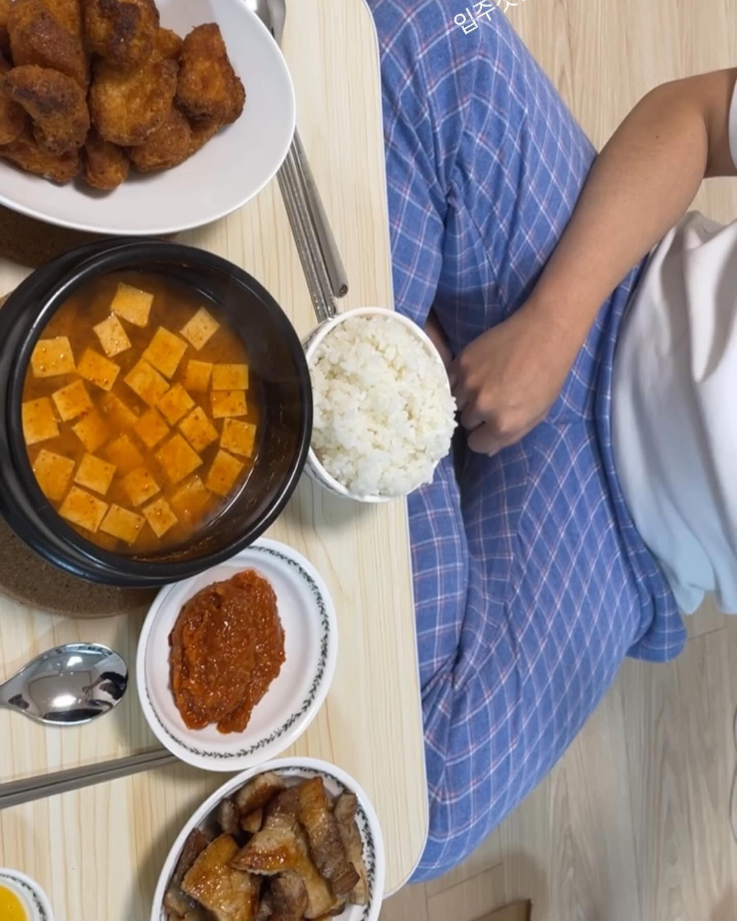 신혼집 들어오고부터 만들어재낀 요리들(?)
아직 볼품없으니까 백선생님 영상 좀 더 봐야겠다🤣🤣🤣