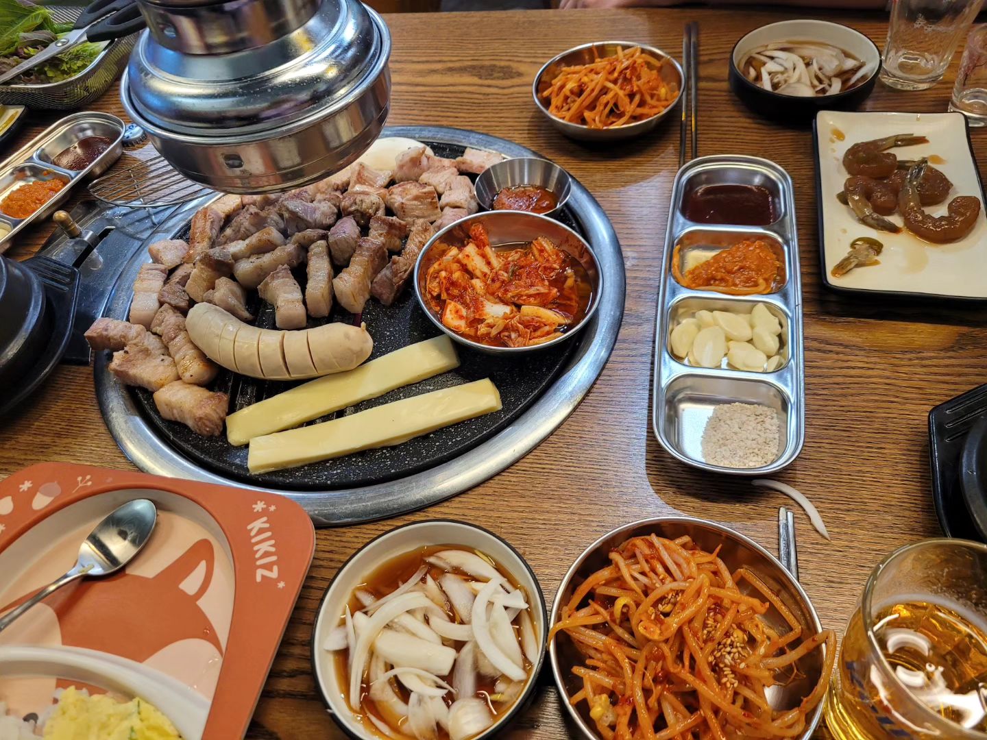 점심부터 저녁까지.
급쪼인한 신년회.

#전원돈까스 #도도한돼지 #신년회