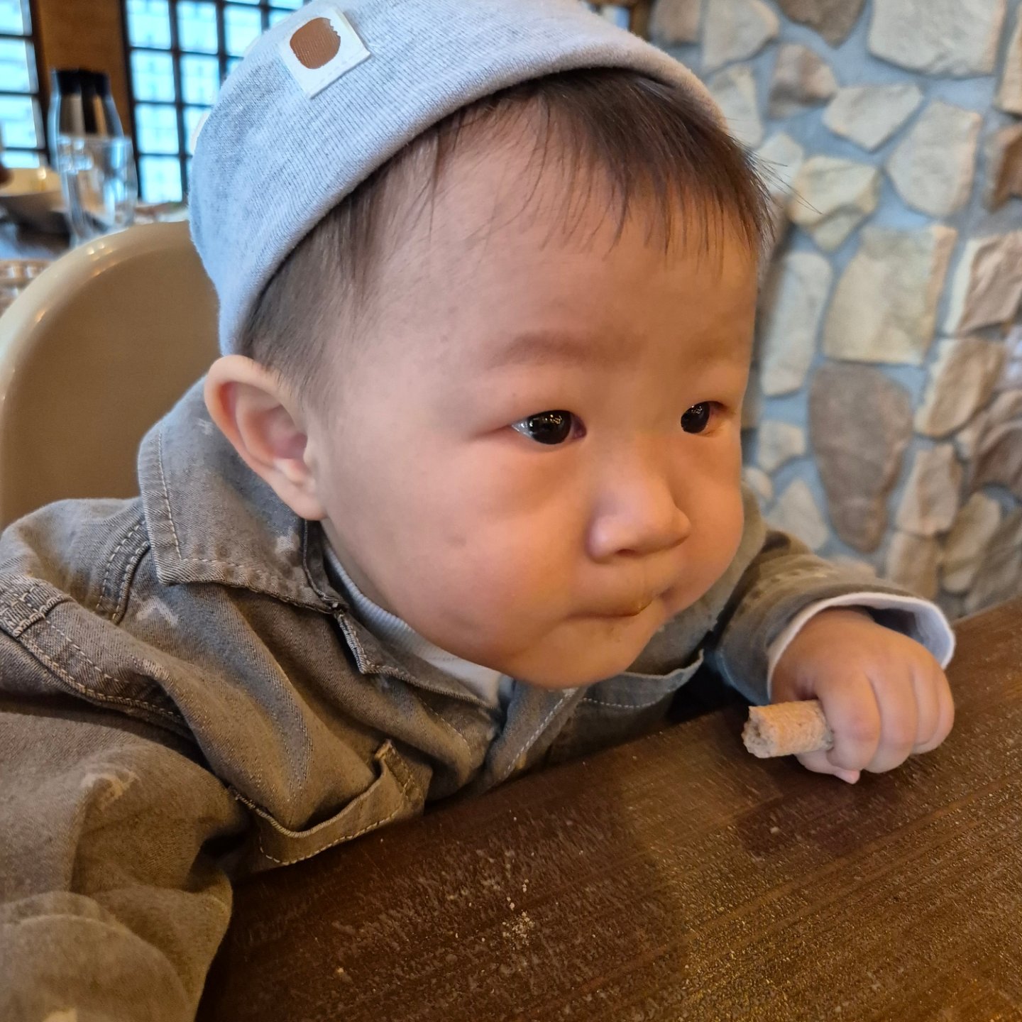 첫 생일을 지나 1세 꿍짝이의 11월 일상 

언제 이렇게 컸니?
조금 천천히 커줘~ 라고 말하고 있는 요즘이에요

키도 자라고 장난기도 늘어서
요새 육아가 더 재밌어지고있어요

아프지말고 씩씩하게 하루하루
함께하는 시간이 행복한 기억이 되길
엄마가 더 노력할께 ♥️
