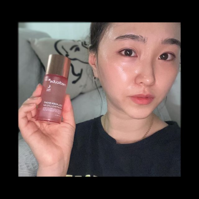 깜미 on Instagram: "#광고 당신이 잠든 8시간 사이 물광피부 리프팅up 되는 랩핑팩 랩핑팩 들어보셨나요? 너무너무 궁금하시죠?? 자 이제 소개해드릴게요!😎 꿈나라 가기 전 제가 애정하는 메디