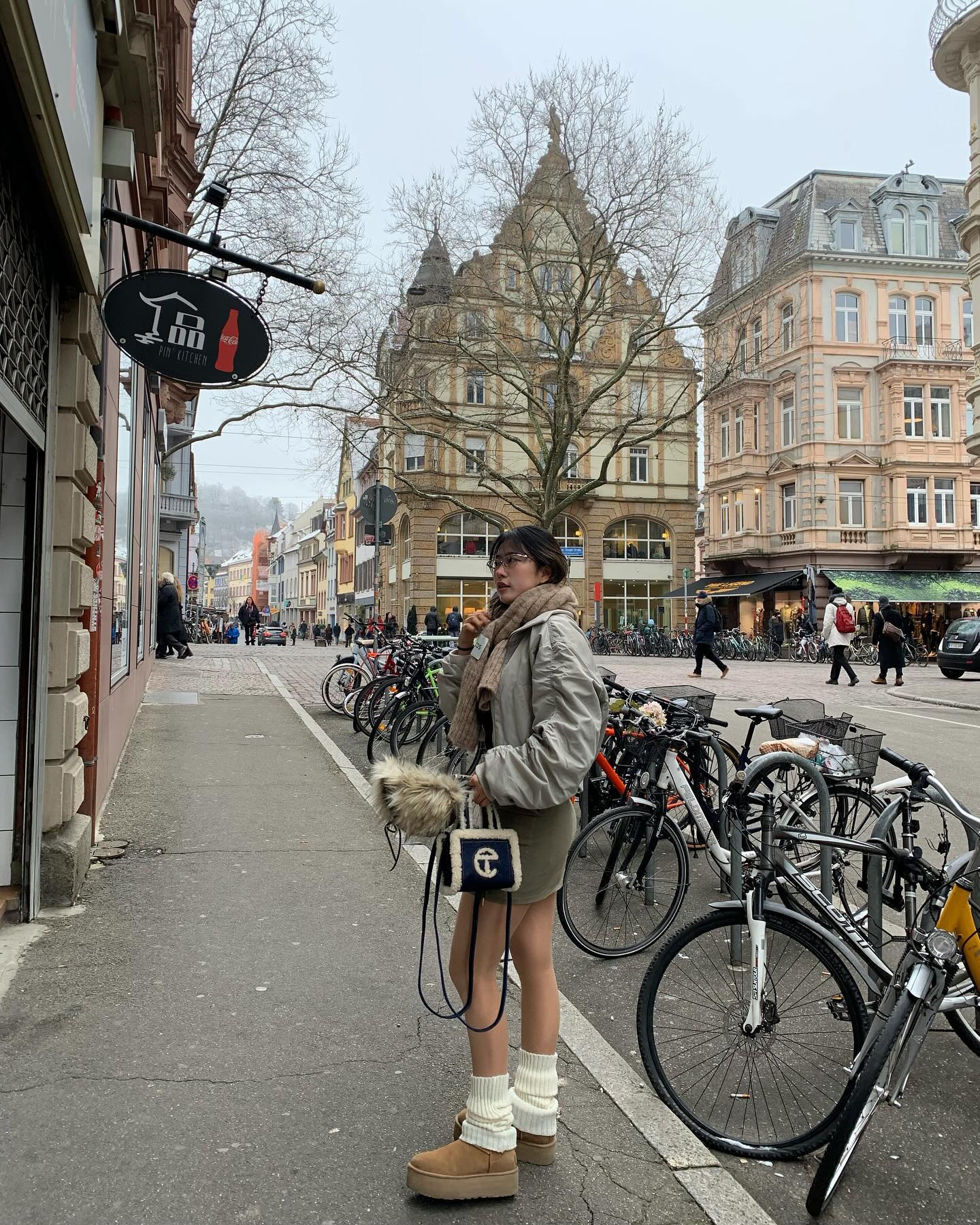 Victoria in germany ep.1 🇩🇪🍻🥨
독일 진짜 너무예쁘고 맛있고…미취겠다
맥주는 진짜 옥토버페스트 준비해야겠다 건물들도 넘 예쁘고 생각보다 별로 안춥고(사실 이건아님) 사람들도 너무 착하고ㅠㅠ 에밀리마냥 독일에 콩깍지 씌인듯 Ich liebe Deutschland💗
#독일여행 #germany #fitsonpoint