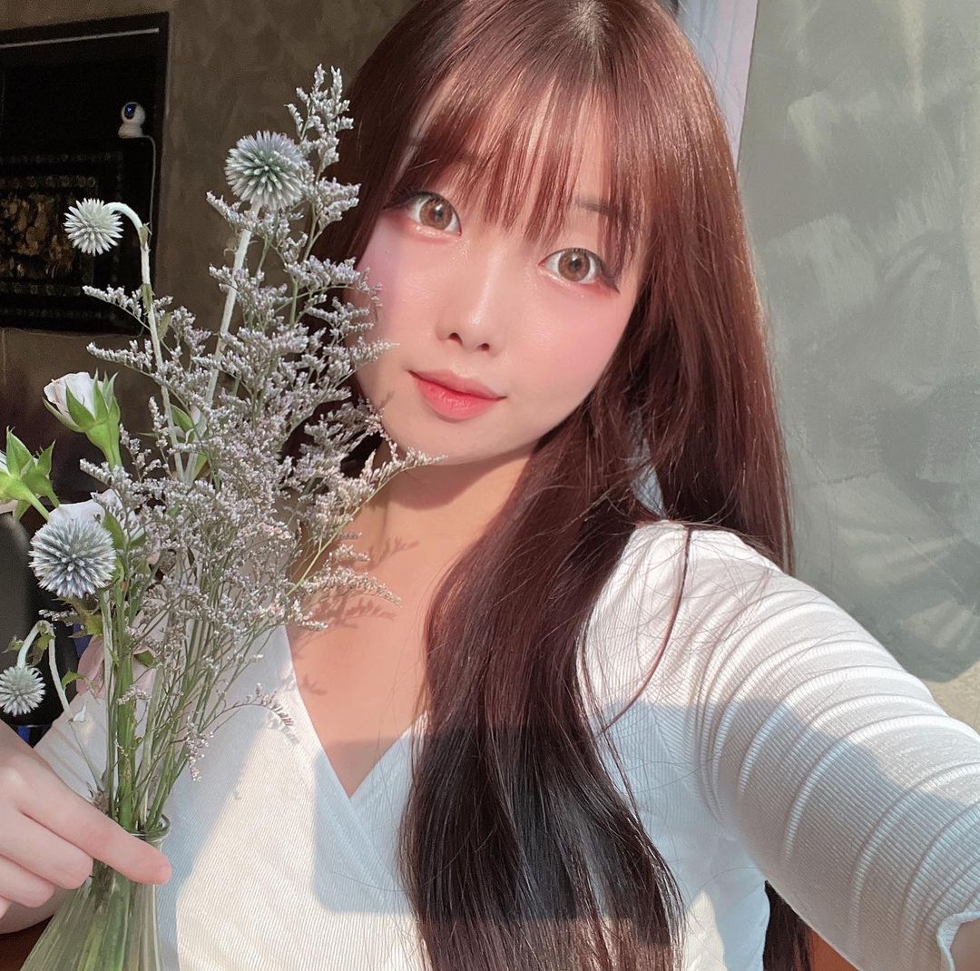 채은 (20) on Instagram: “부채살 스테이크 + 크림파스타 + 화이트와인 =♡ . . 분위기가 너무 예뻤던 #주도와인 데이트코스로 완전 추천 ! 메쉬포테이토랑 먹는 부채살 스테이크 최고 와인종류도