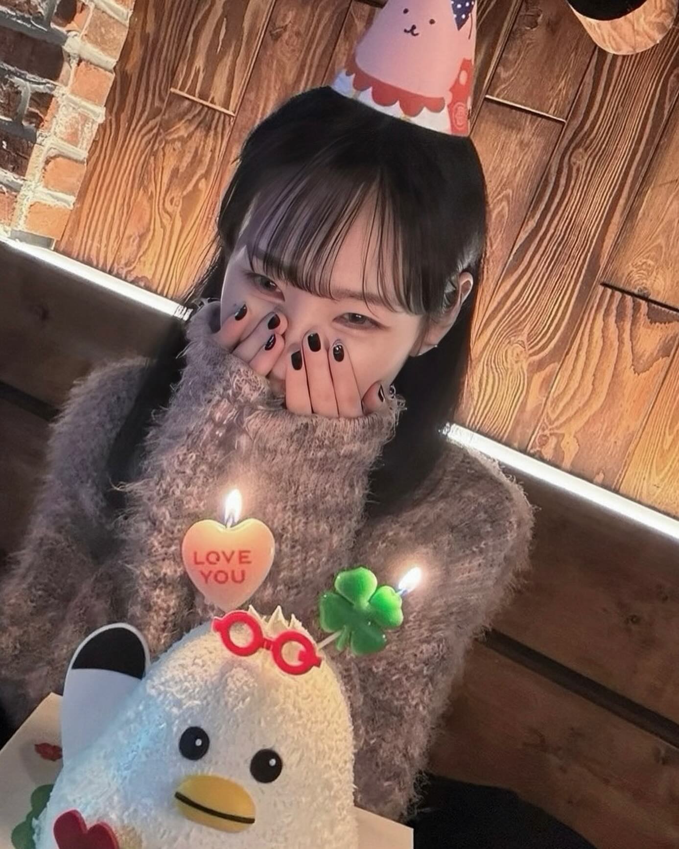 결혼 후 첫 내 생일~~🎂 햅피 벌쓰데이 투 미!!🥳 
가족들, 친구들과 함께한 행복한 생일이었다❣️
내 옆에 좋은 사람들이 많이 있다는 걸 또 한 번 느낀 하루💖
앞으로 계속 행복하자 __s00ng_ ♥️