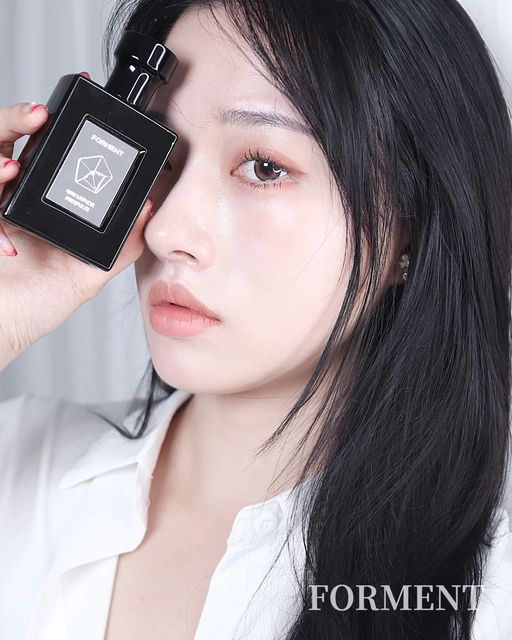 🔱호정🔱 on Instagram: "#광고 @forment_official #포맨트 코튼허그🖤 포맨트향수는 코튼키스(레드)로 처음 접했었는데 계속 맡게되고 기억이 남는 남자 향수였어요❤️ 근데 이번에 코튼허그를