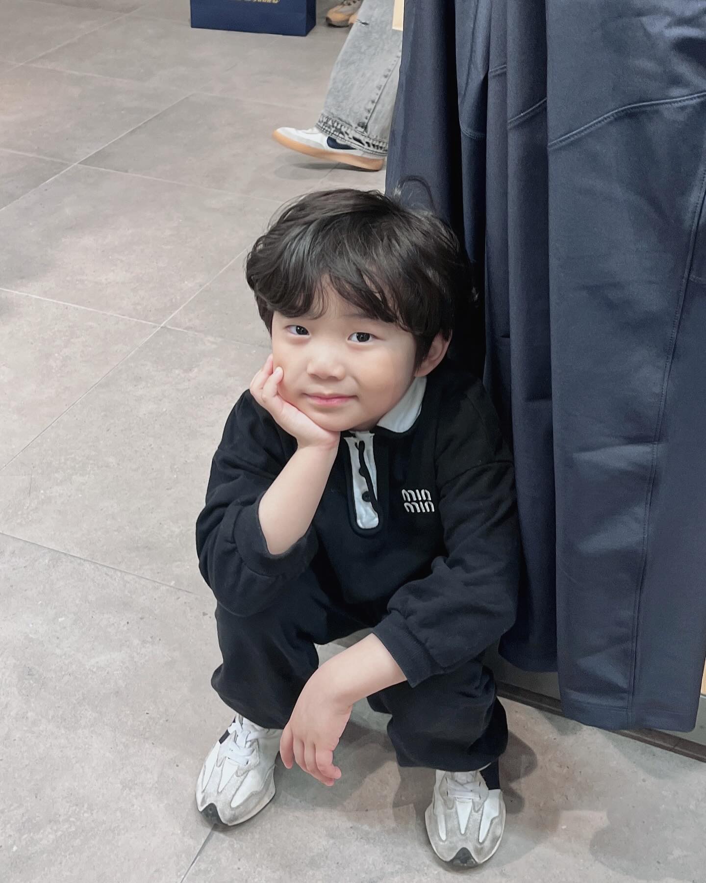 #❤️

하리보젤리 협상으로
평화로웠던 아울렛나들이😍

#오늘최고였어 #내사랑